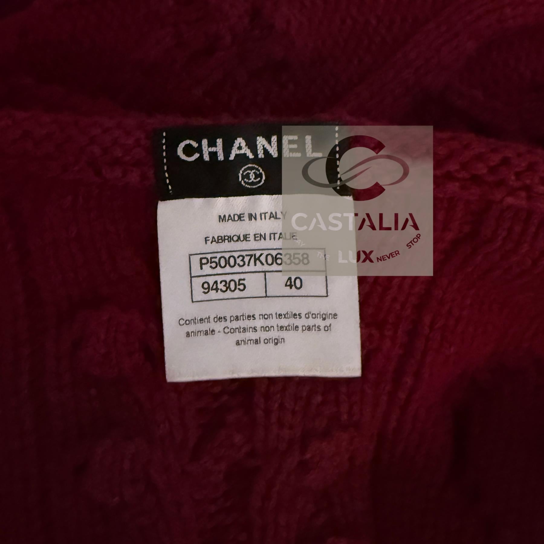 CHANEL París / Edimburgo Chaqueta de cachemira con broche de cardo 40 FR en venta 12