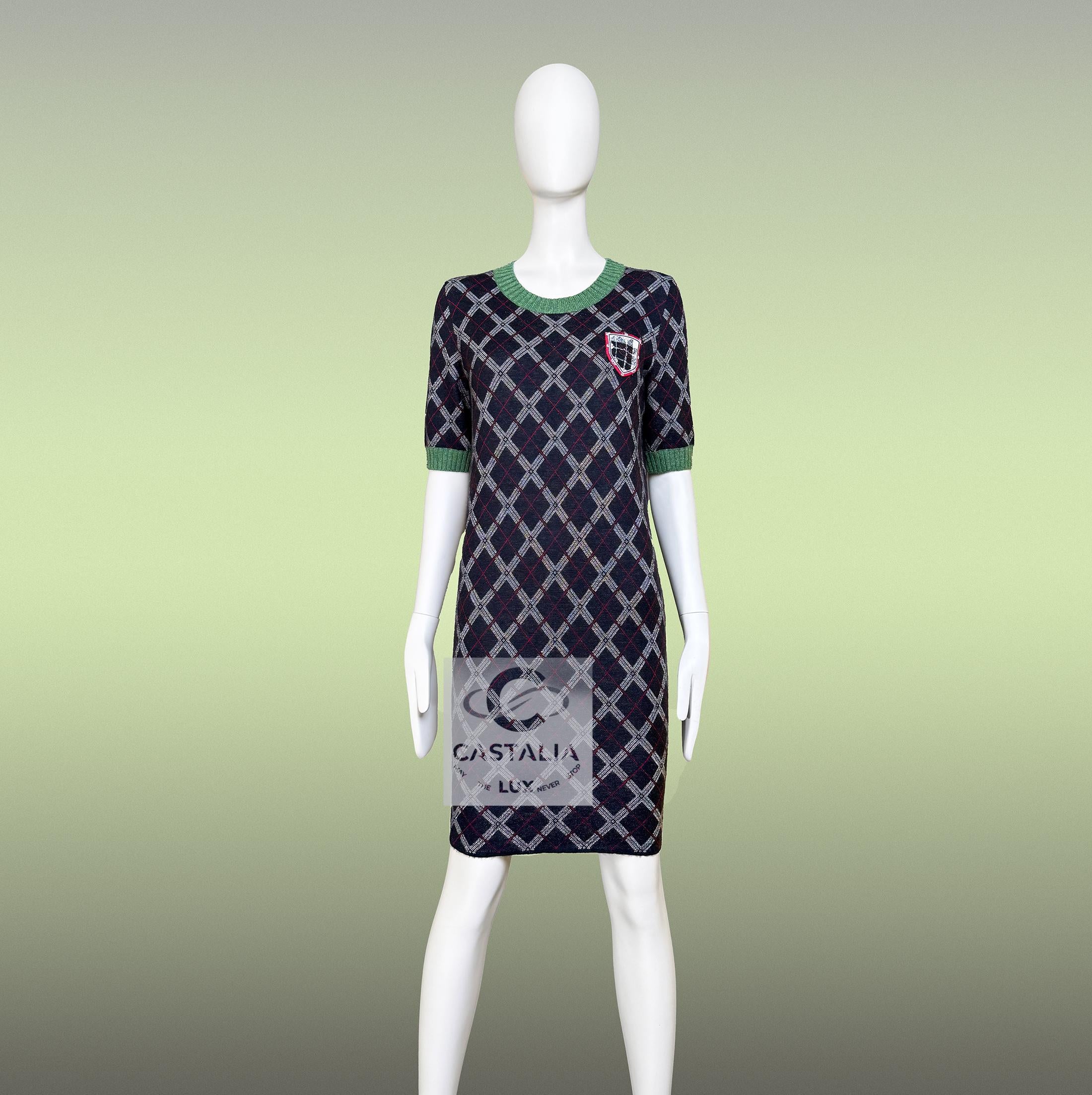 Chanel Paris / Edinburgh CC Patch Tartan Kleid 40 FR im Angebot 2