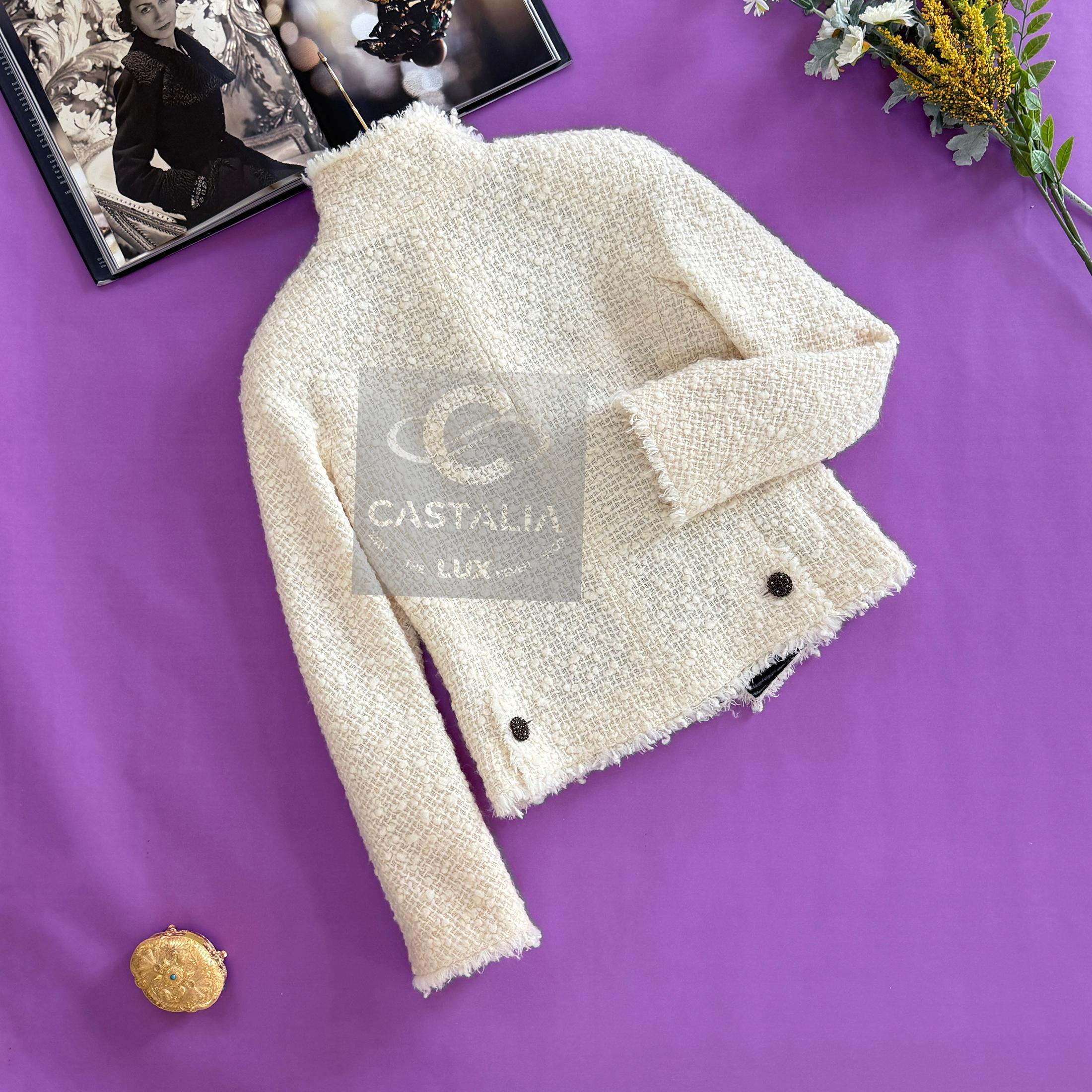 Chanel Paris / Edinburgh Ecru Tartan-Tweedjacke aus Tweed 38 FR im Angebot 10