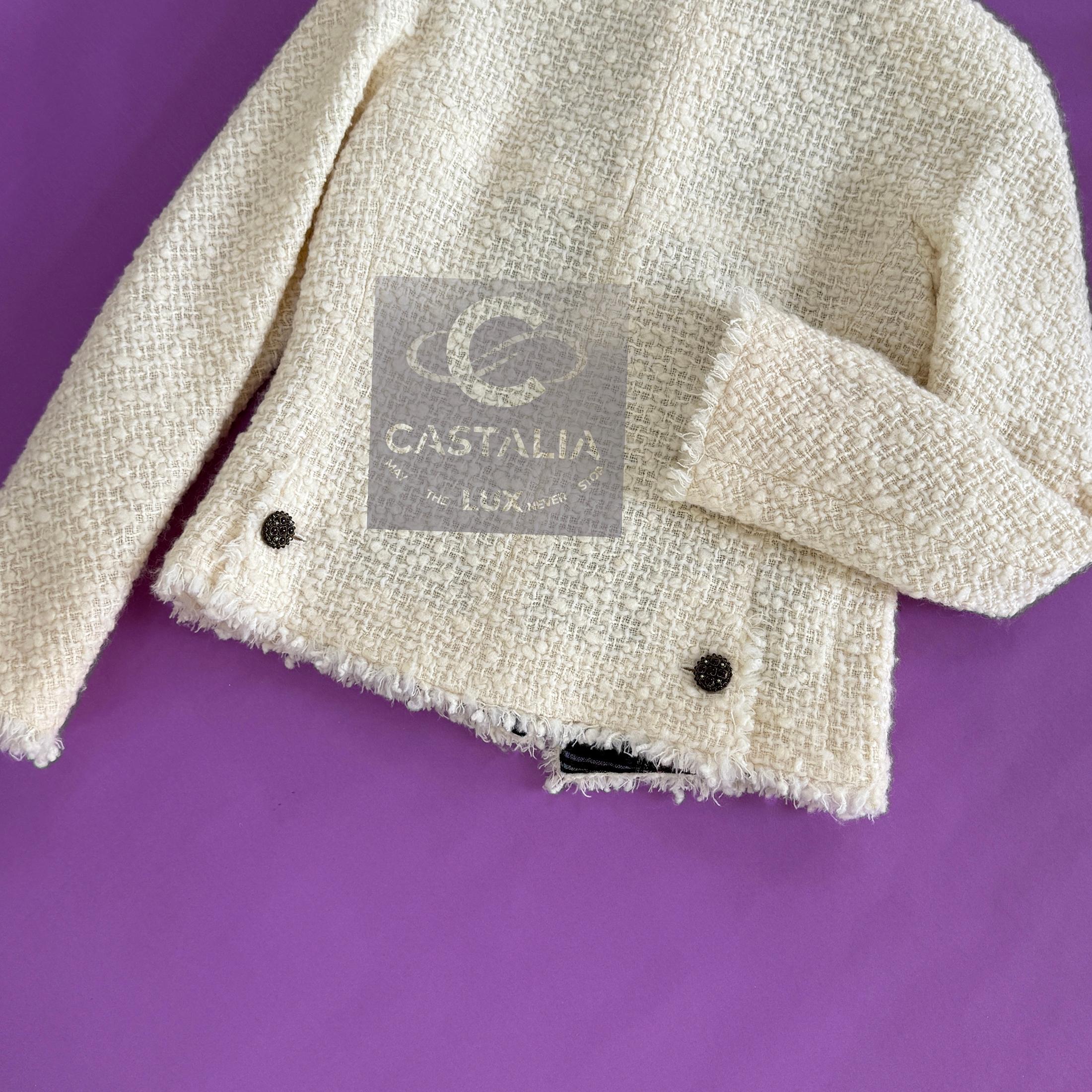 Chanel Paris / Edinburgh Ecru Tartan-Tweedjacke aus Tweed 38 FR im Angebot 13