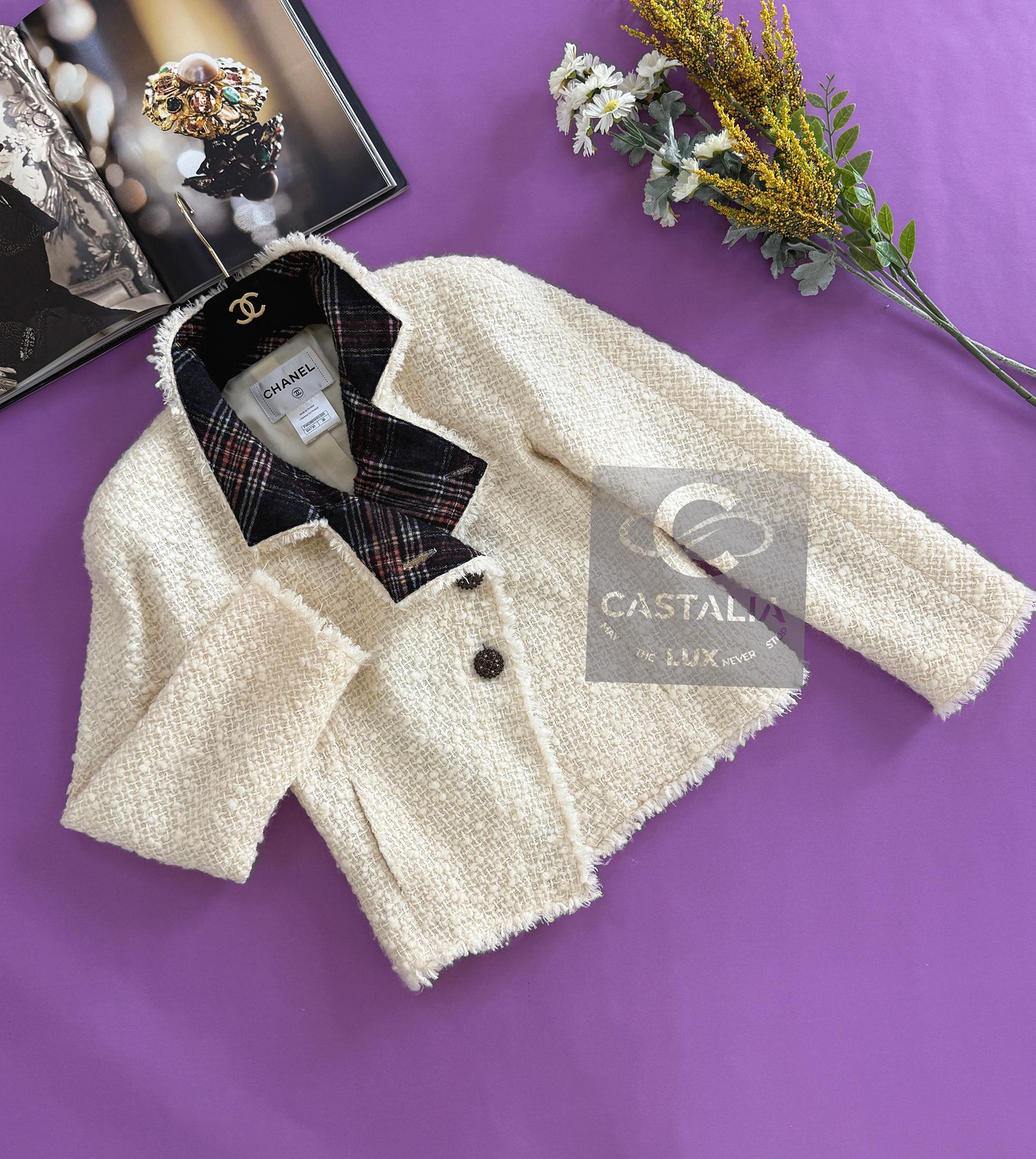 Chanel Paris / Edinburgh Ecru Tartan-Tweedjacke aus Tweed 38 FR im Angebot 2
