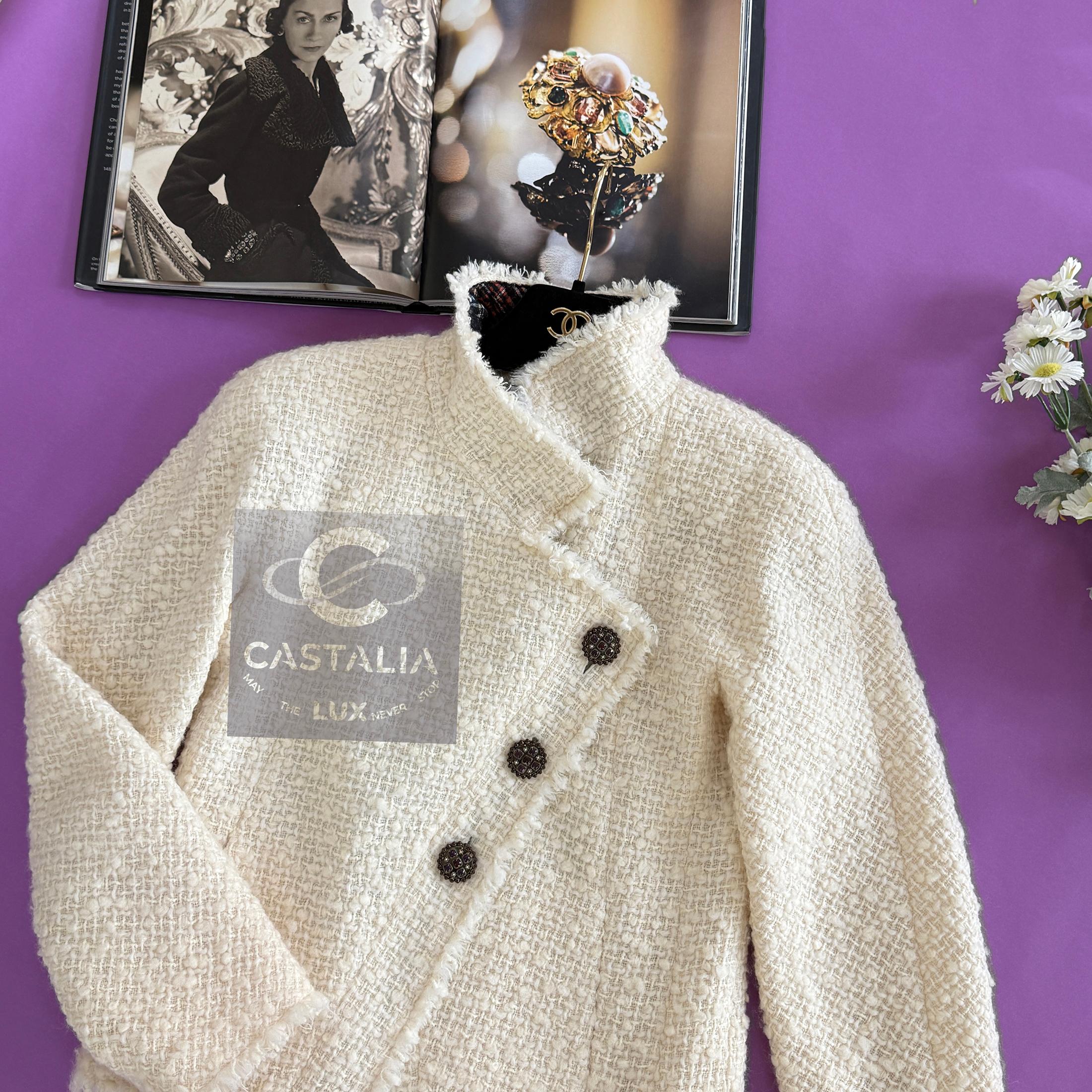 Chanel Paris / Edinburgh Ecru Tartan-Tweedjacke aus Tweed 38 FR im Angebot 3