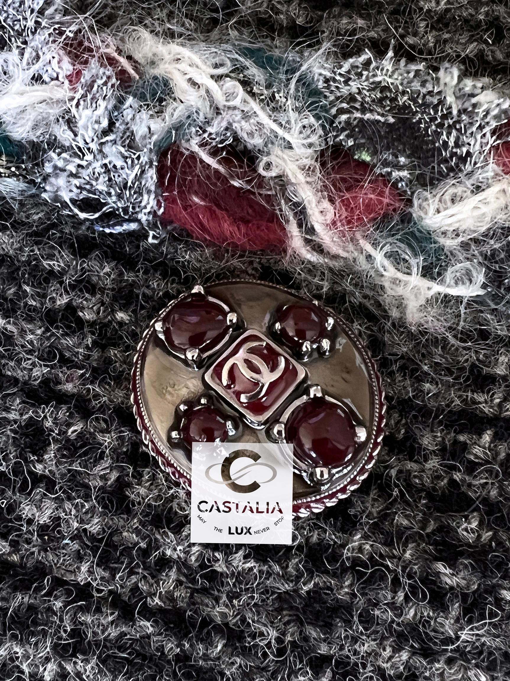 Chanel Paris / Edinburgh Gripoix Buttons Tweed Jacket 10