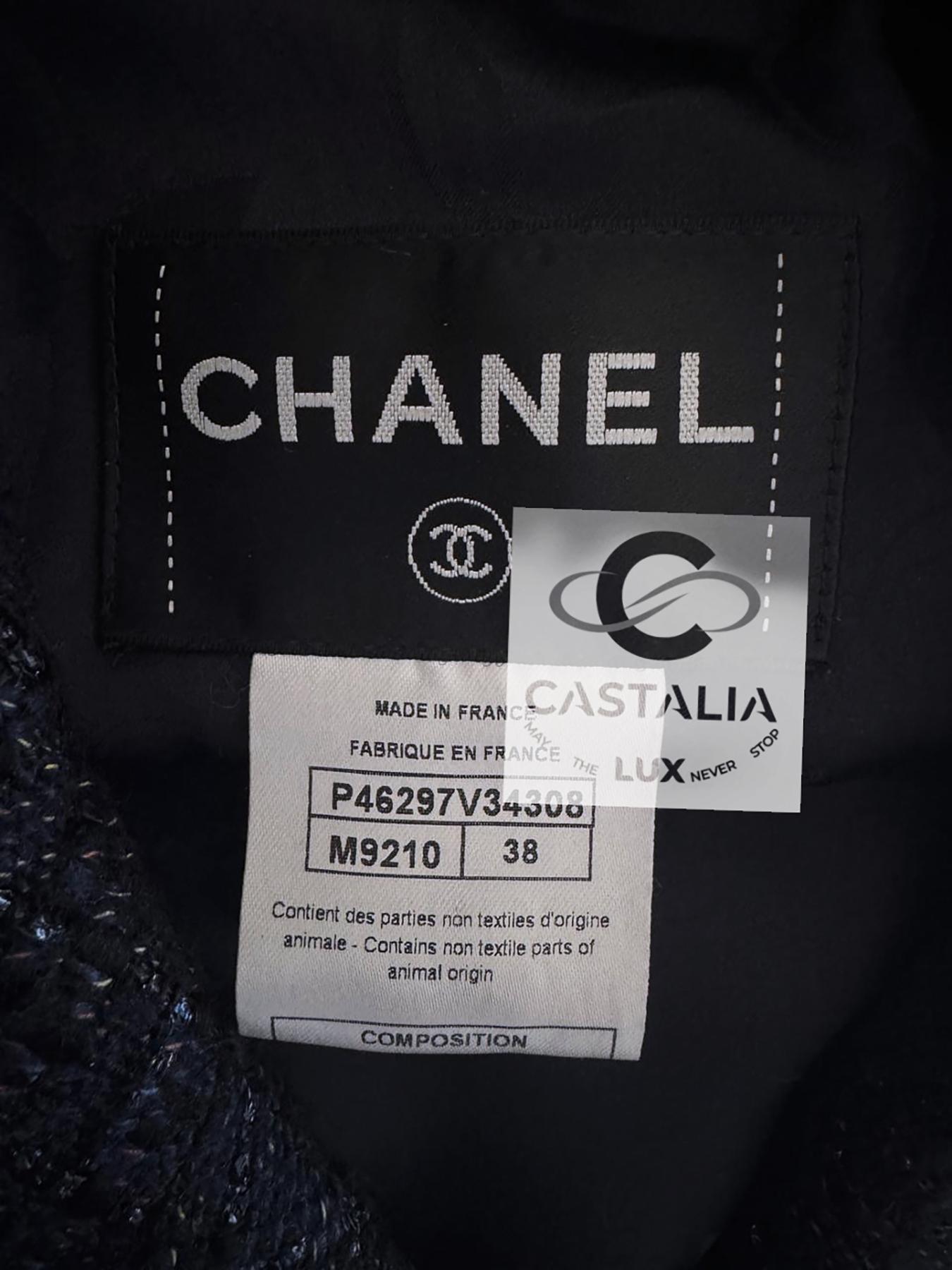 Chanel Paris / Edinburgh Highland Grandeur Tweed Jacket  38 FR For Sale 8