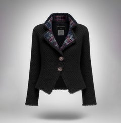 CHANEL Paris / Edinburgh Iconic Black Tweed Jacket 38 FR