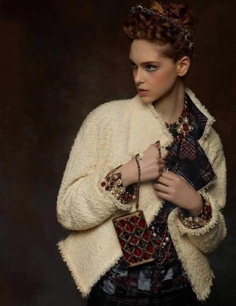 Gray Chanel Paris / Edinburgh Iconic Ecru & Tartan Tweed jacket For Sale