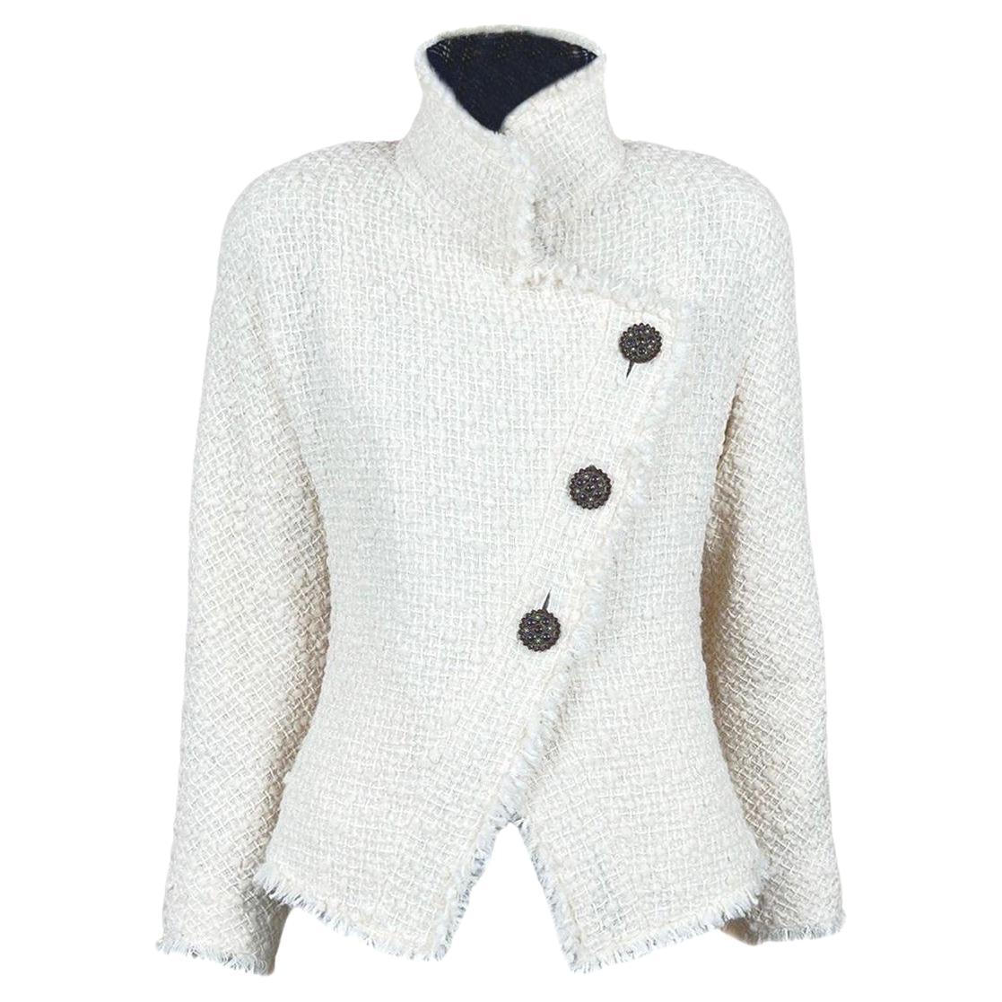 Chanel Paris / Edinburgh Iconic Ecru & Tartan Tweed jacket For Sale
