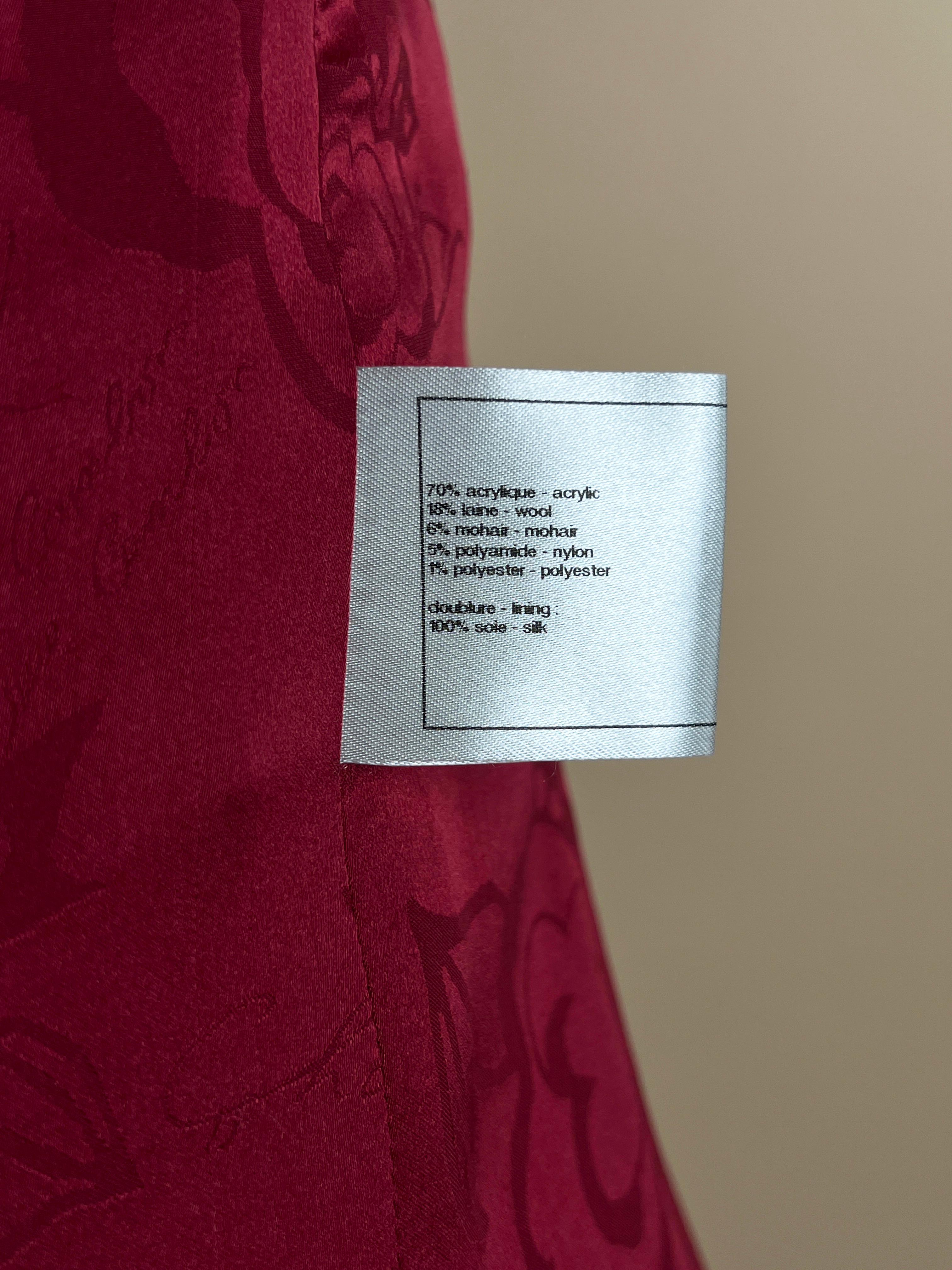 Chanel Paris / Edinburgh Juwel Gripoix Buttons Tweed-Mantel mit Knöpfen im Angebot 12
