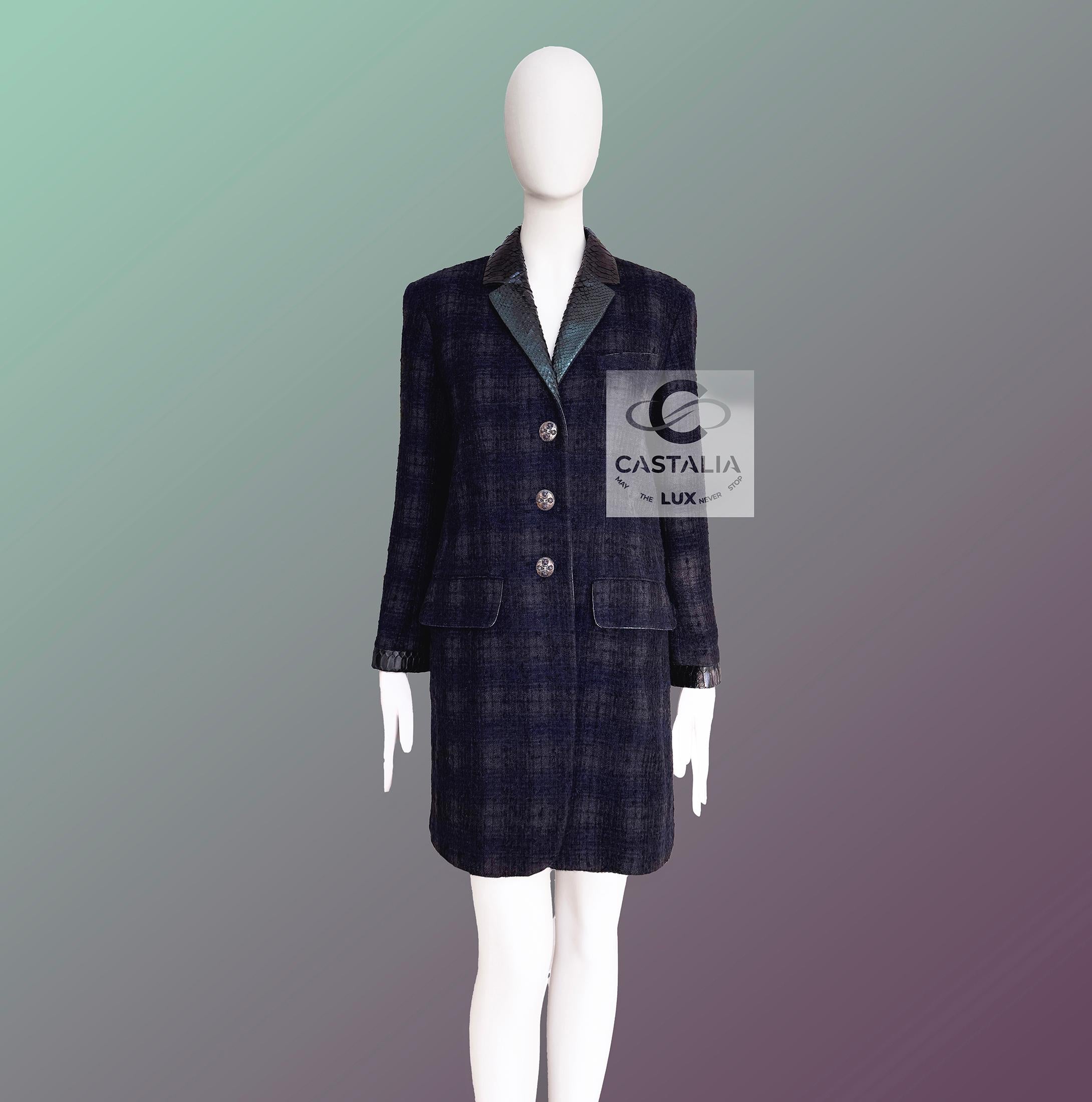 Chanel París / Edimburgo Abrigo Relic Tartán Tweed 36 FR en venta 1