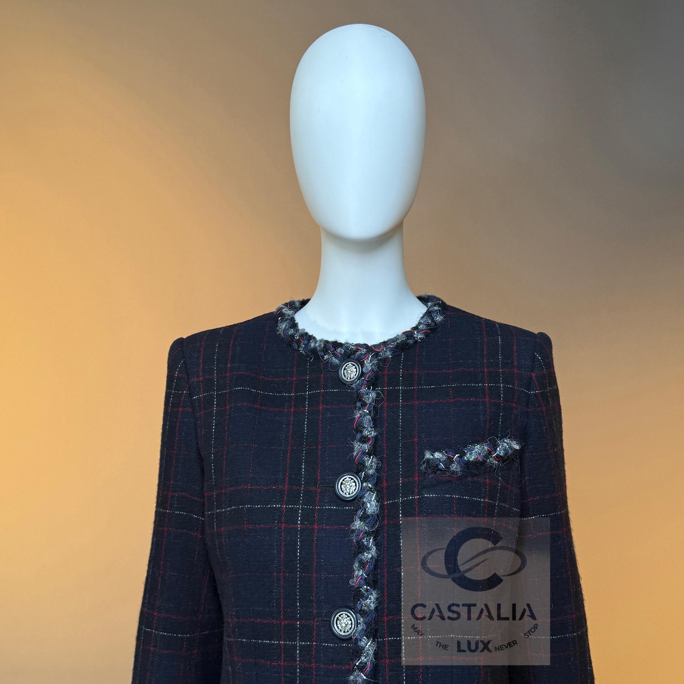 CHANEL Paris / Edinburgh Runway Navy Tartan Coat 36 FR For Sale 2