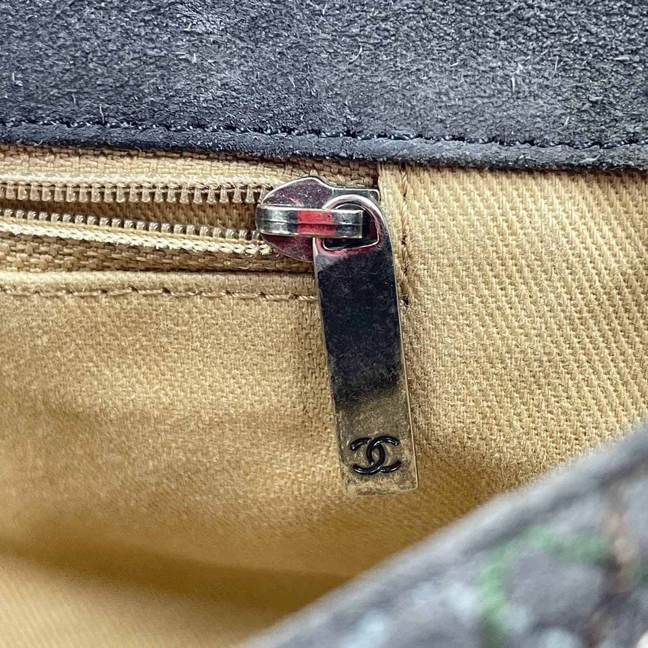 Chanel Paris-Edinburgh Saltire 2013 Seude Stitch Single Flap Medium in Grigio in vendita 6
