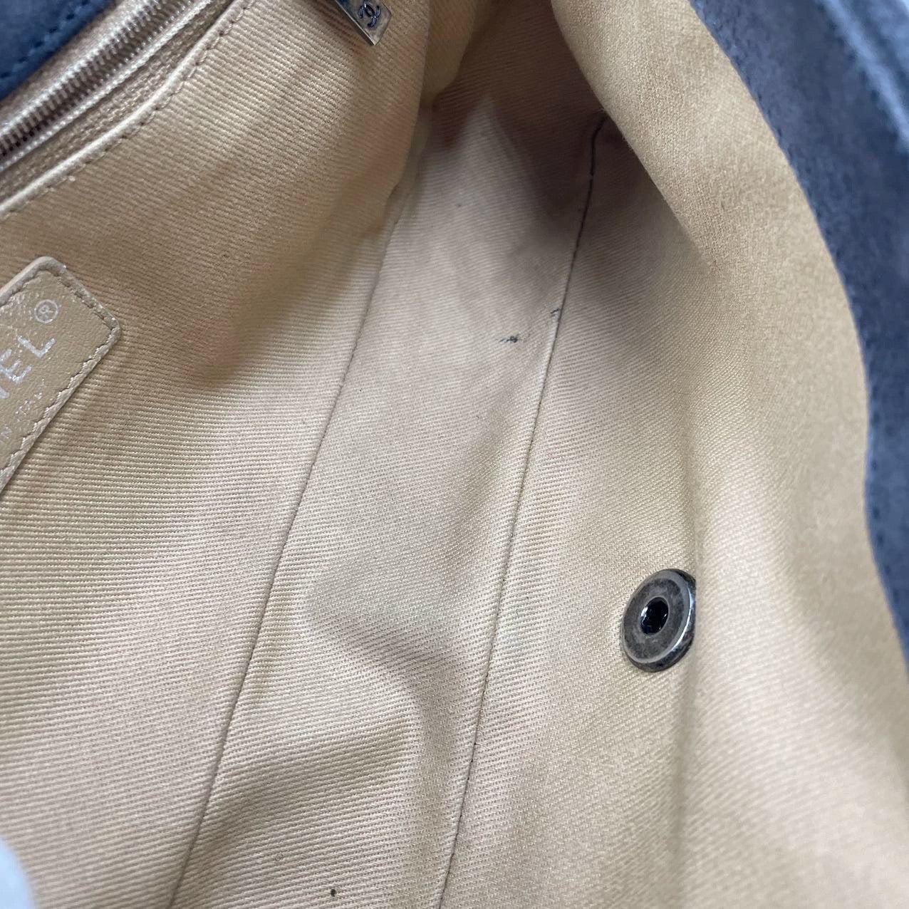 Chanel Paris-Edinburgh Saltire 2013 Seude Stitch Single Flap Medium in Grigio in vendita 2