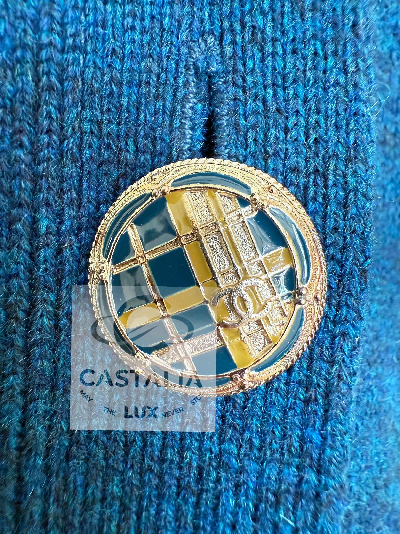 Chanel París / Edimburgo Cárdigan de tartán zafiro 38 FR en venta 7