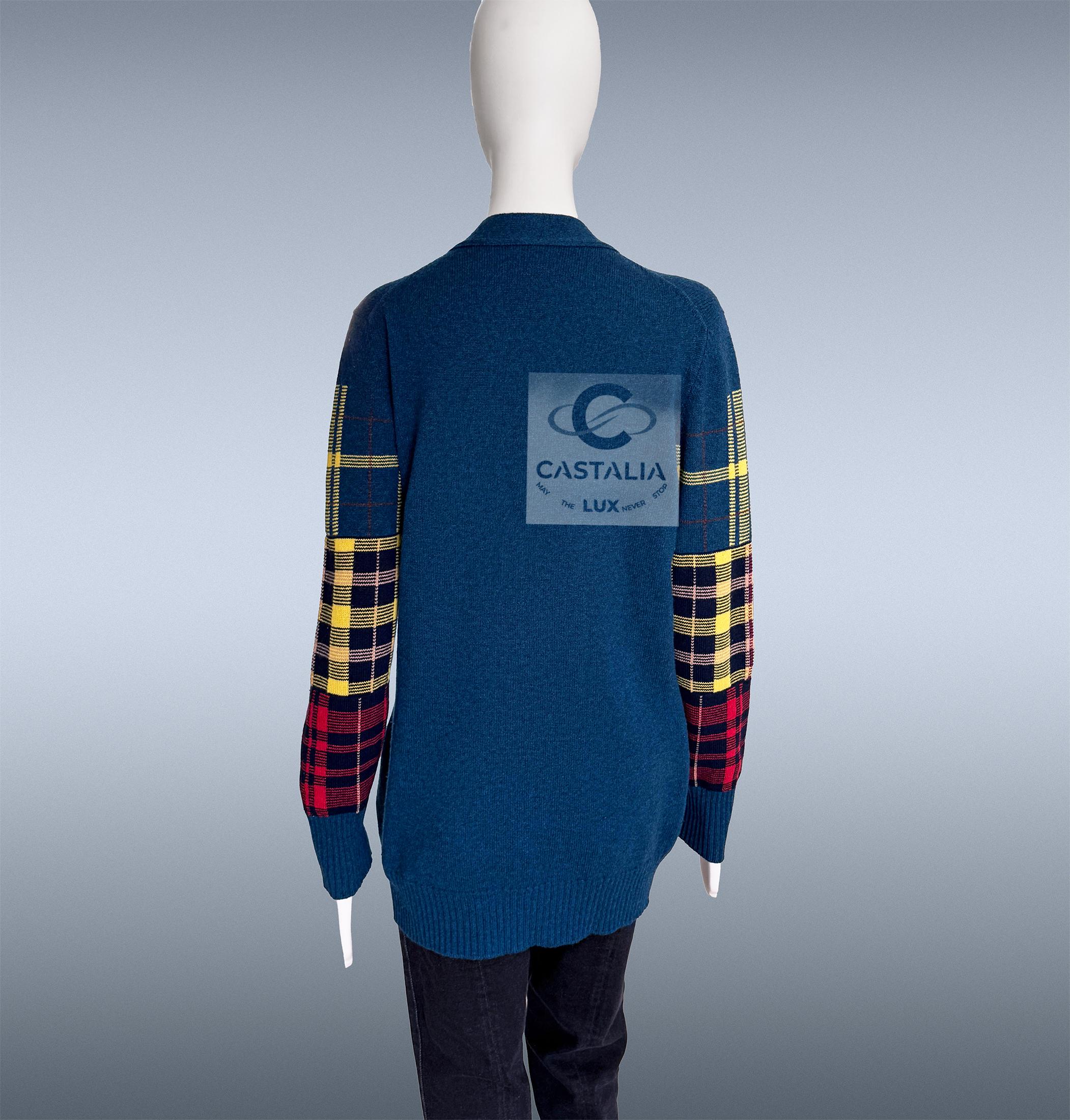 Chanel París / Edimburgo Cárdigan de tartán zafiro 38 FR en venta 10