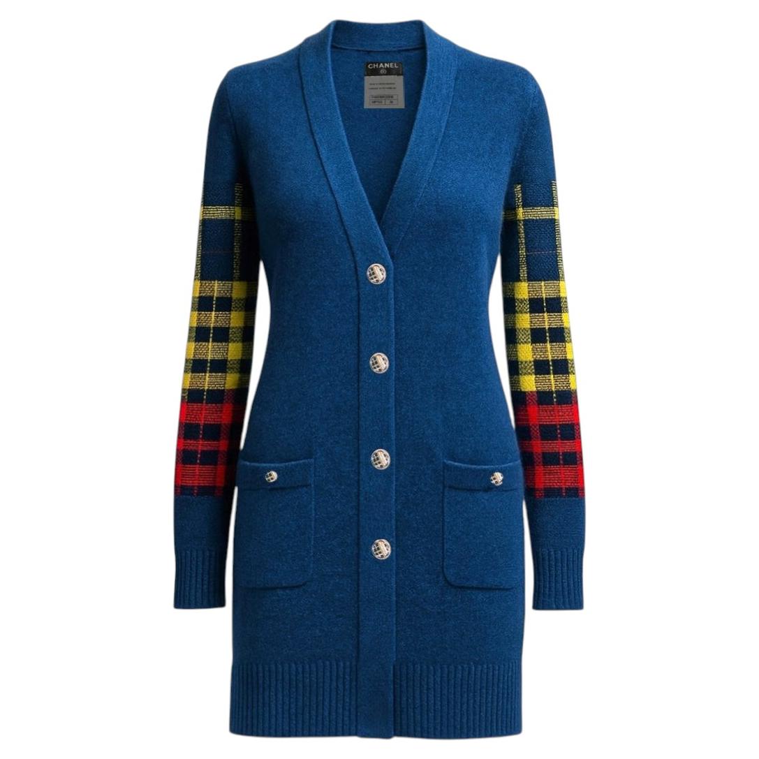 CHANEL Paris / Edinburgh Sapphire Tartan Cardigan 38 FR For Sale