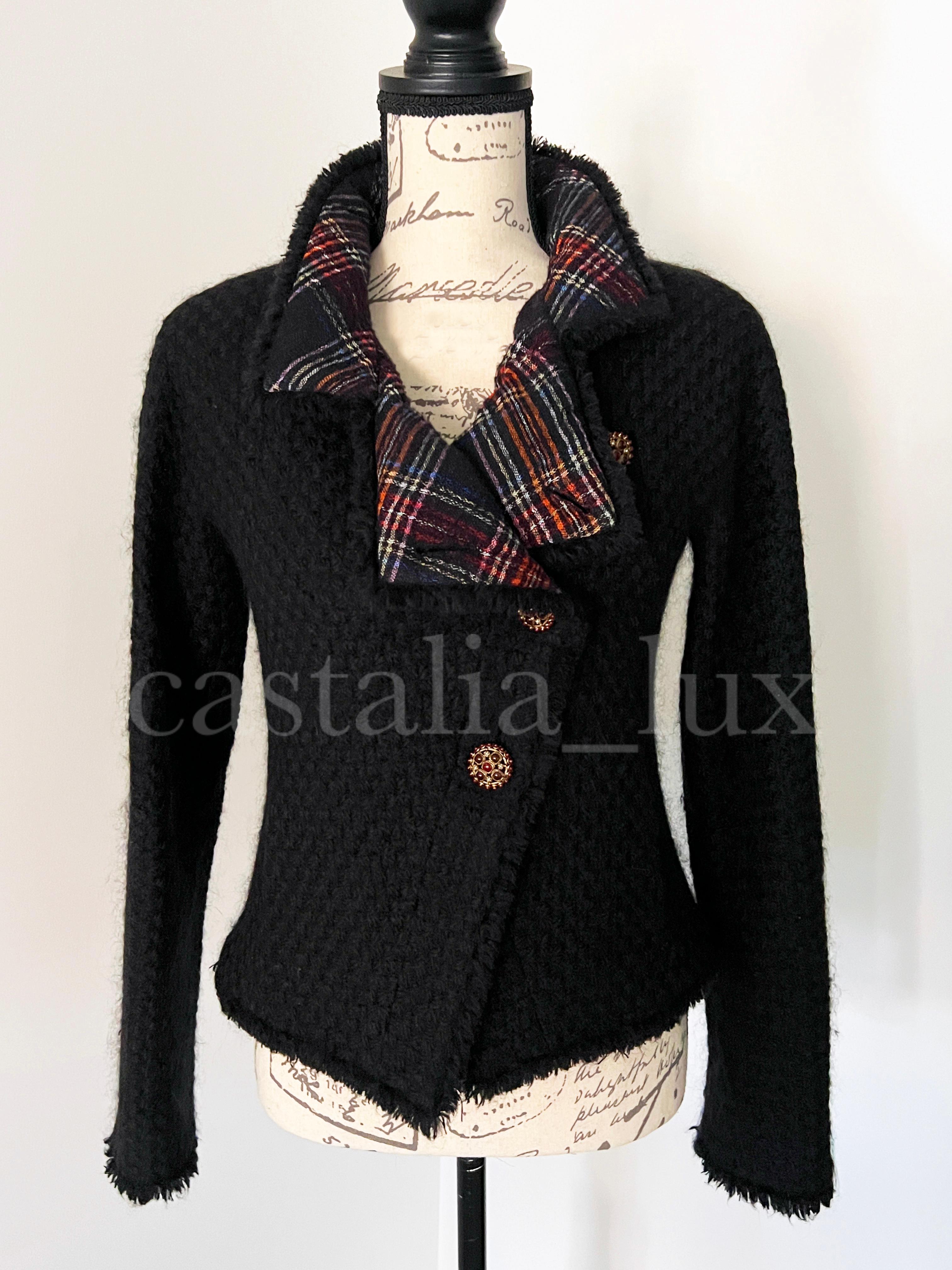 Chanel Paris / Edinburgh Tartan Black Tweed Jacket 7