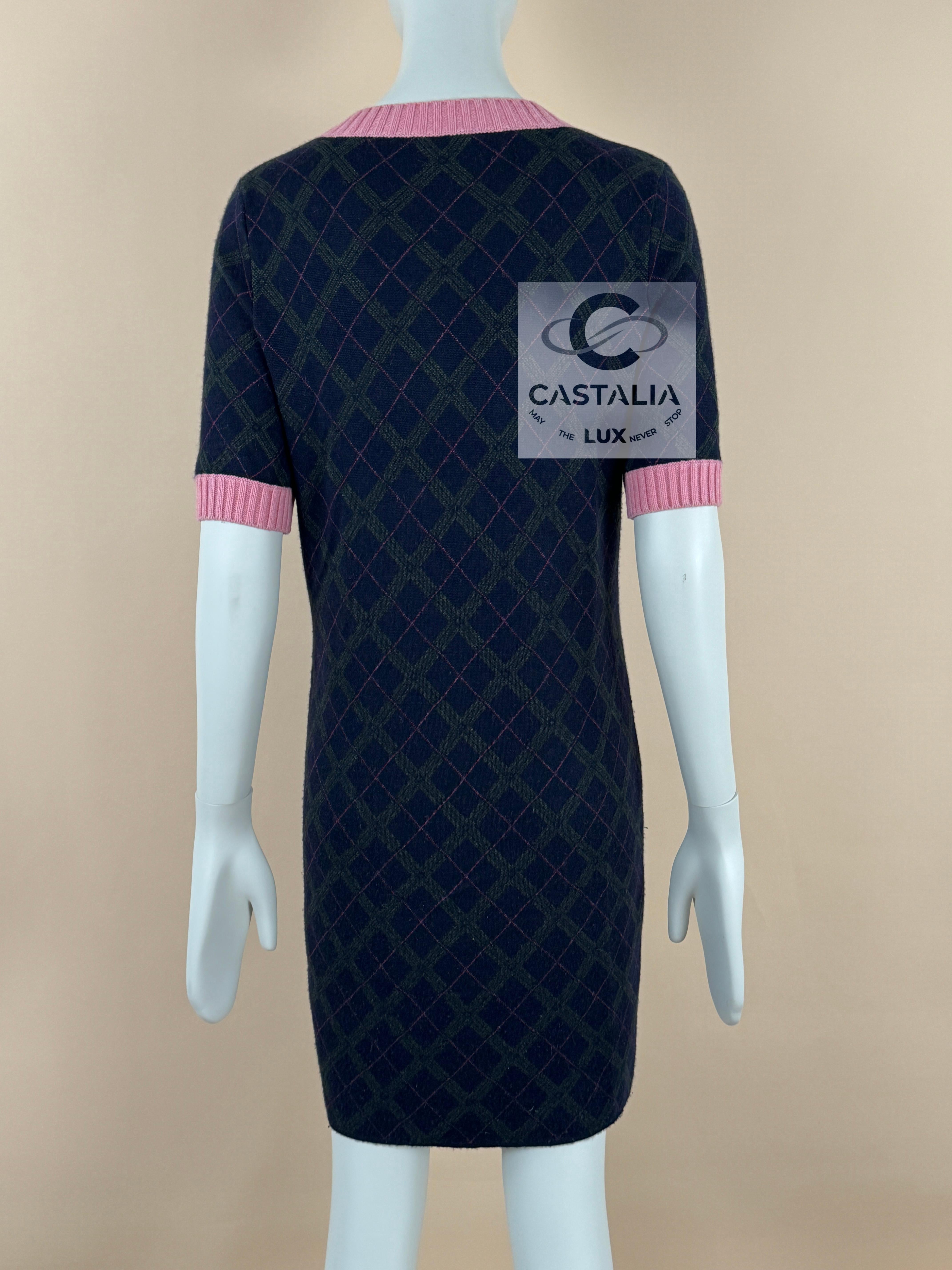 Chanel Paris / Edinburgh Tartan Cashmere Dress 36 FR 5