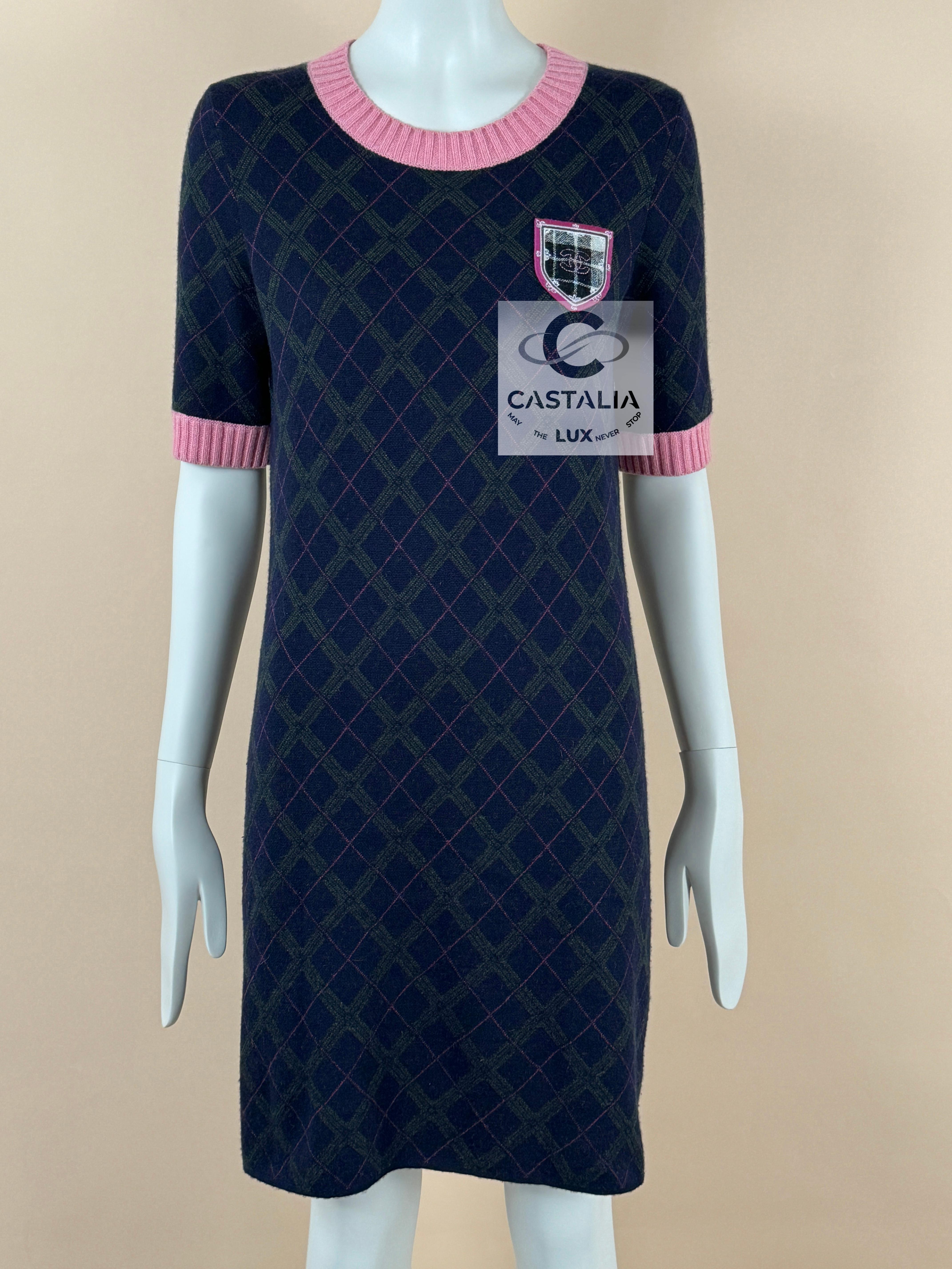 Chanel Paris / Edinburgh Tartan Cashmere Dress 36 FR 2