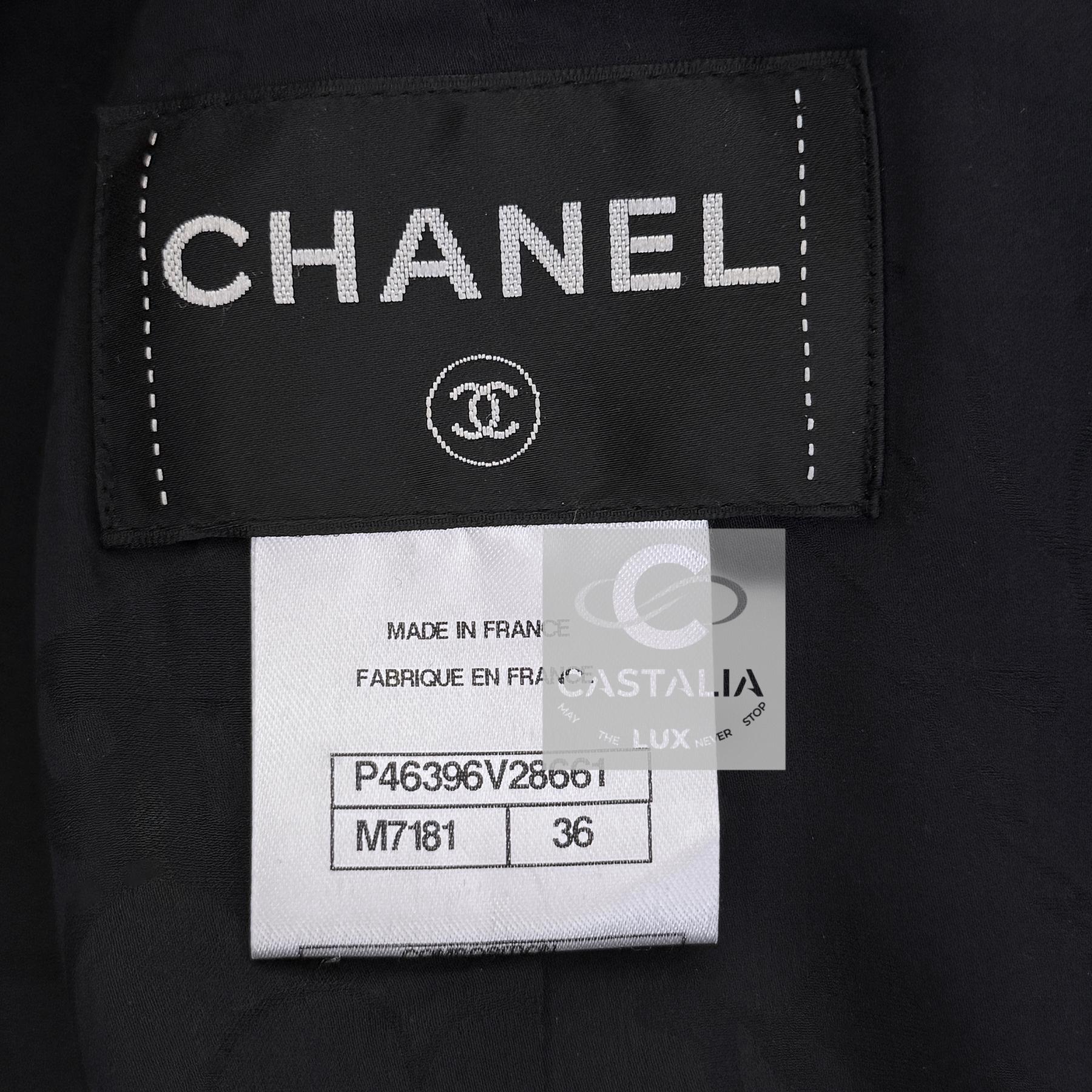Chanel Paris / Edinburgh Tartan Relic Runway Mantel 36 FR im Angebot 15