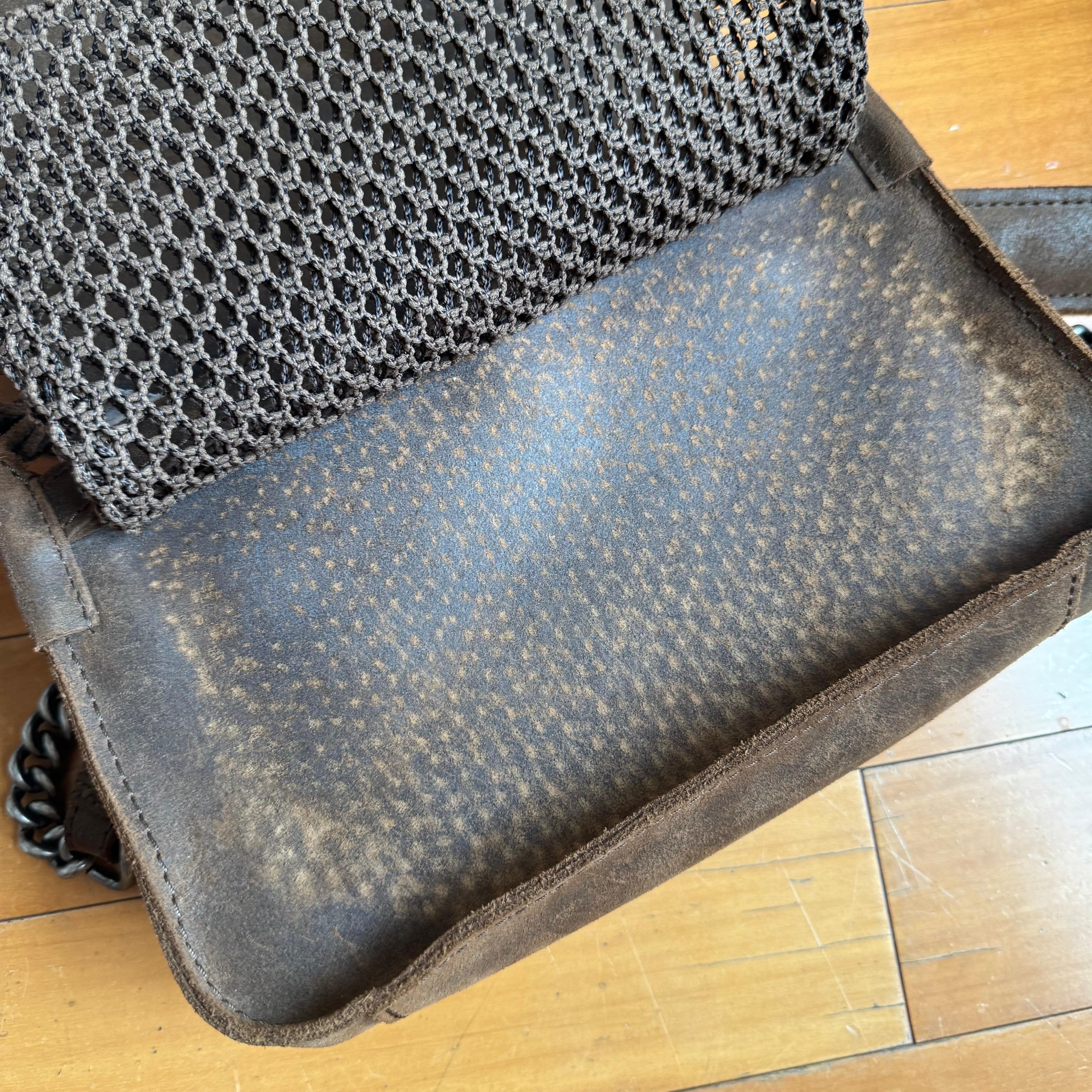 Chanel París-Edingburgh Highlander Messenger Bag Piel de ante acolchada envejecida en venta 7