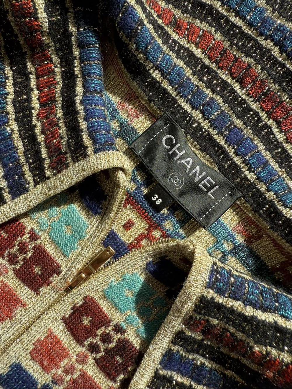 CHANEL Paris / Ägypten Lebendiges Kleid mit CC Skarabäus-Knöpfen 38 FR im Angebot 1