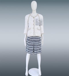 CHANEL Paris / Greece Owl Gripoix Buttons Tweed Jacket 42 FR