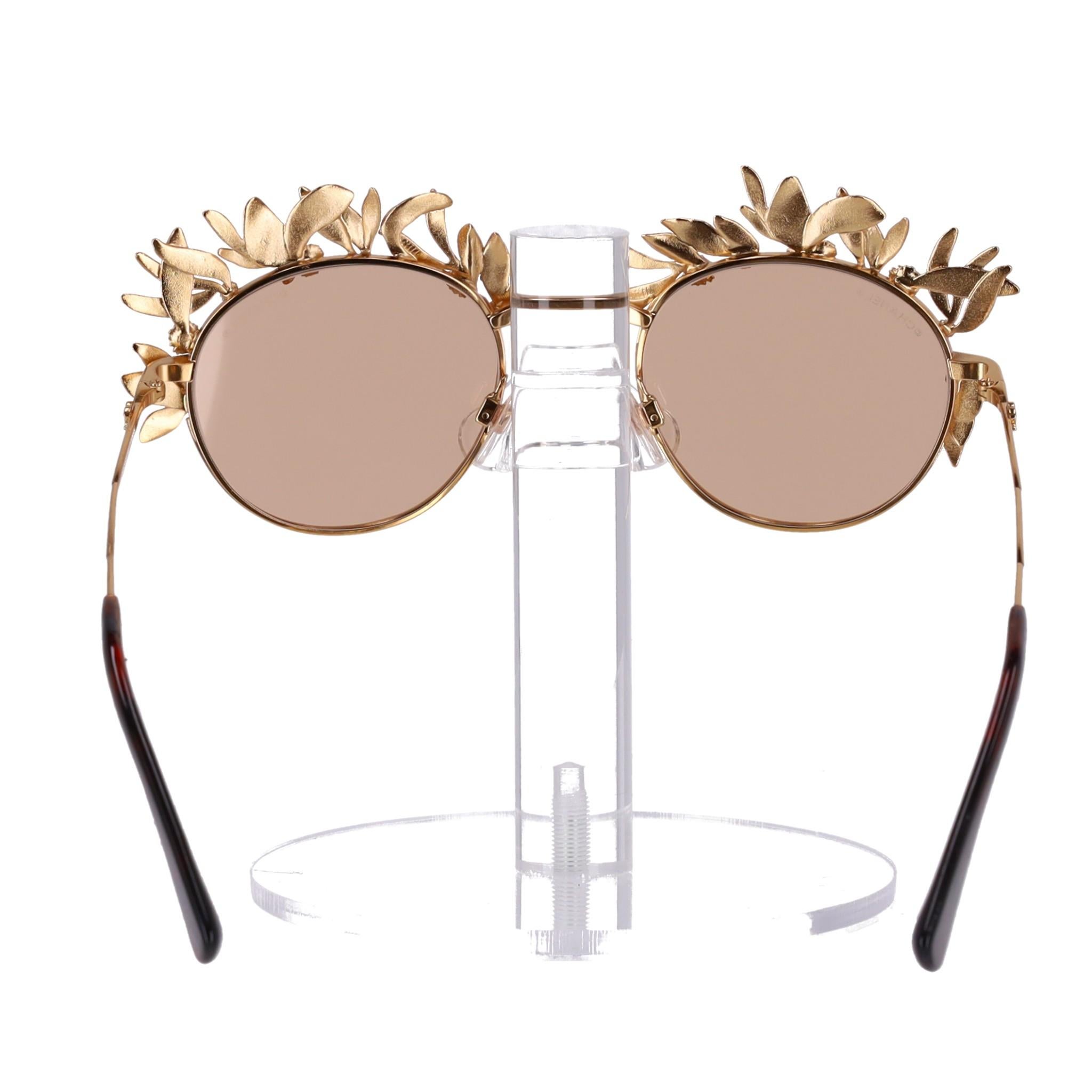 Gafas de sol Chanel París Colección Grecia Corona de Laurel en Excelente Estado en London, GB