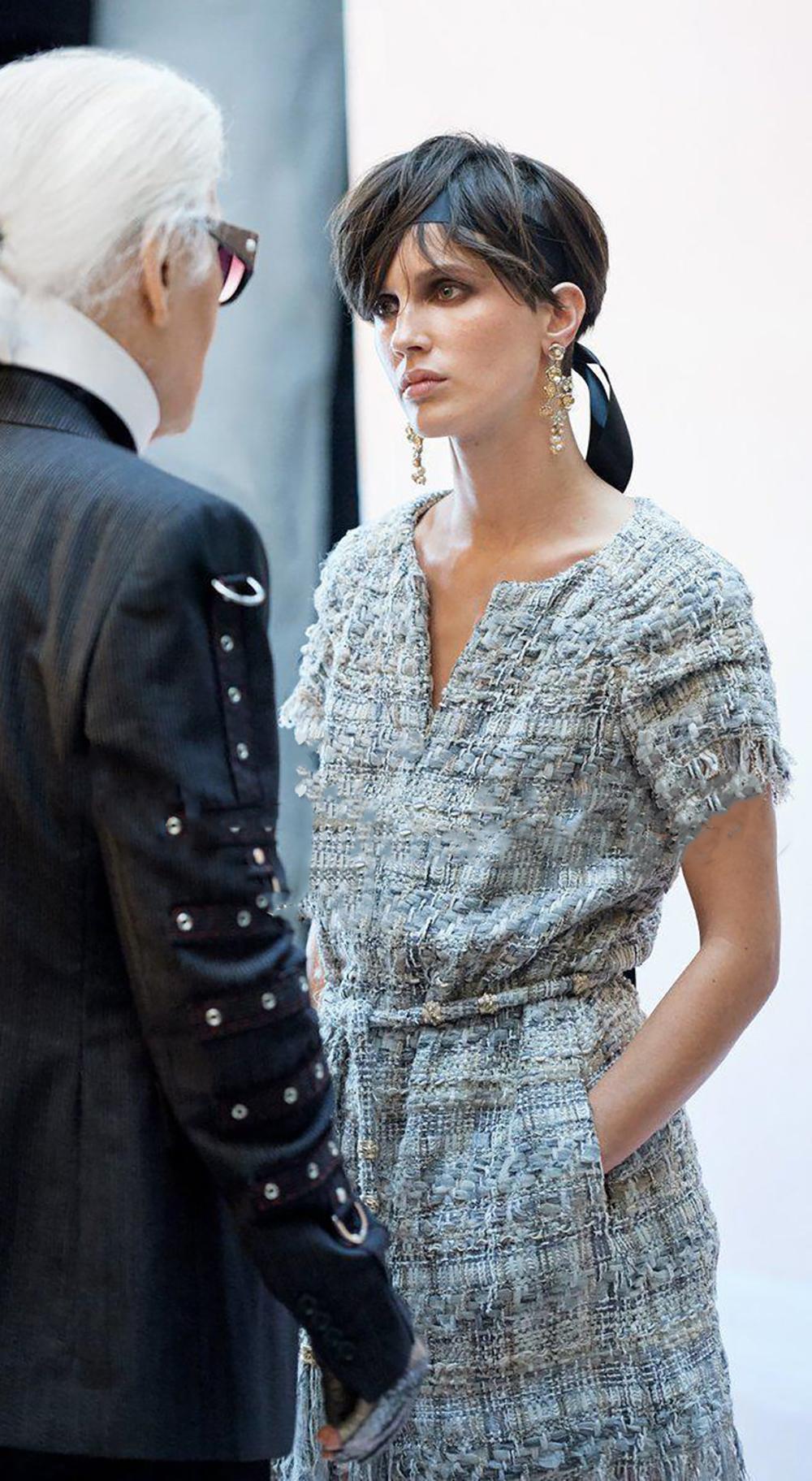 Chanel Paris / Greece Jewel Belt Lesage Tweed Dress 36 FR In condizioni ottime in vendita a Dubai, AE