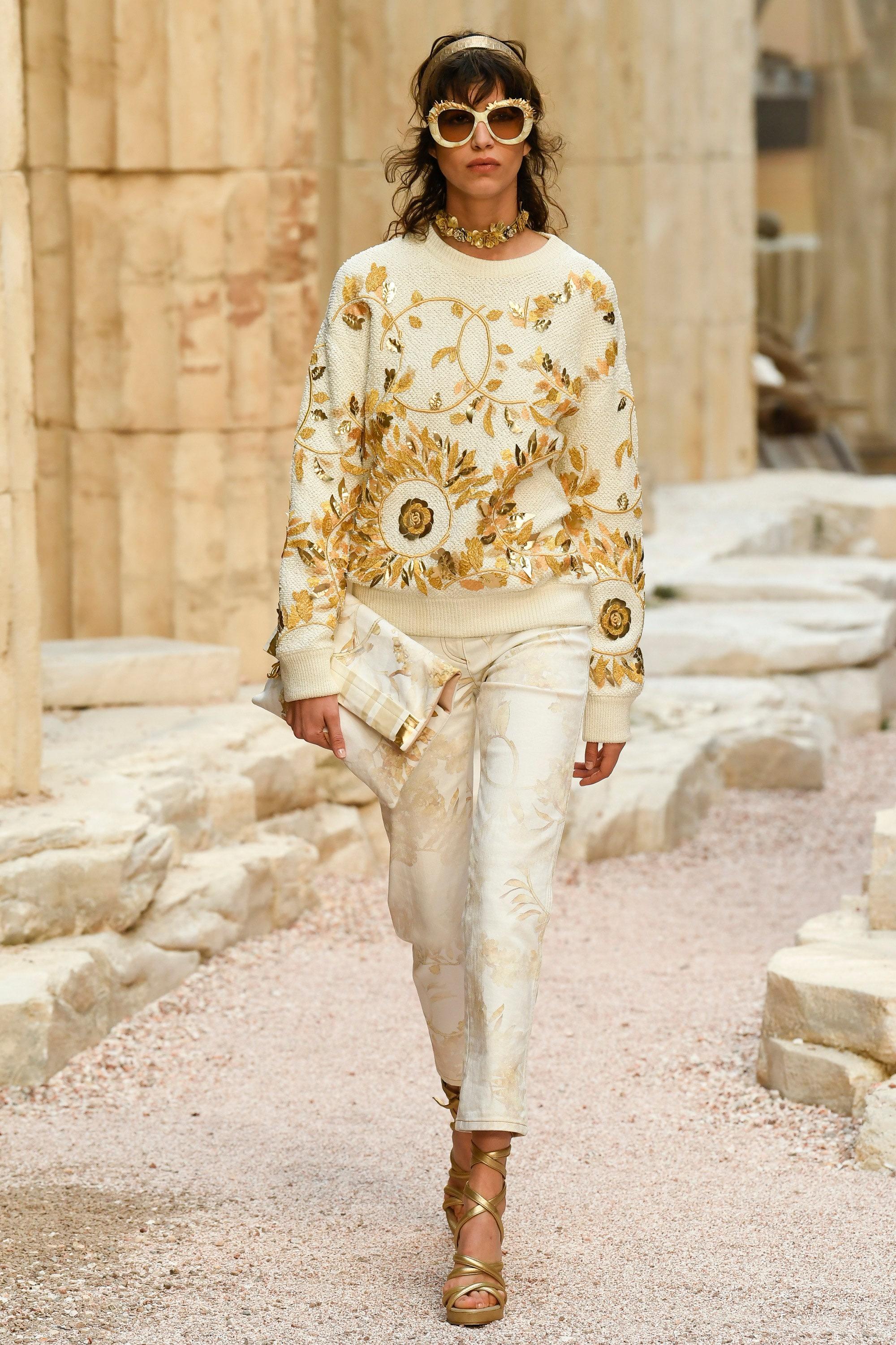 Beige Chanel Paris / Greece Runway CC Logo Jumper 40 FR