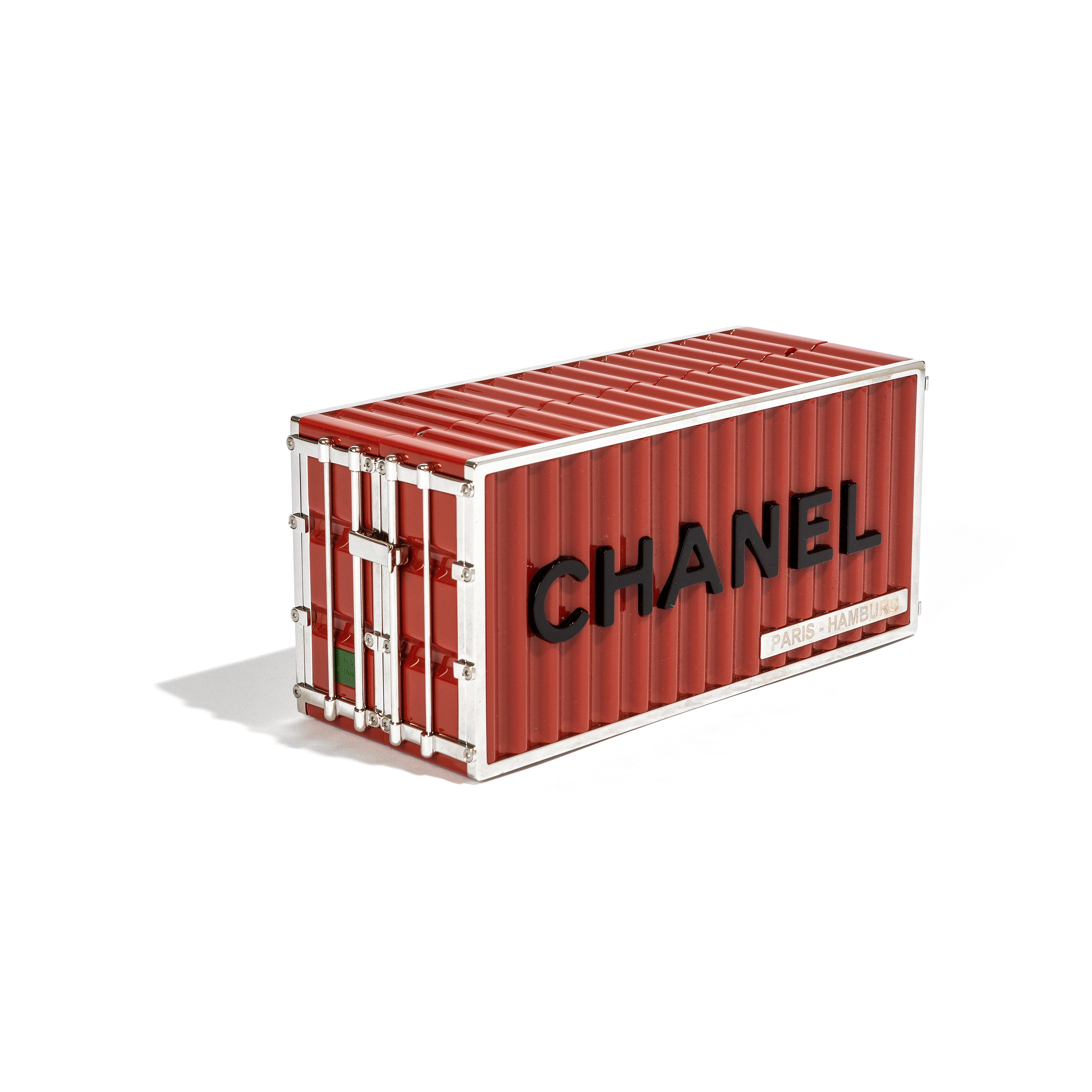 Chanel Paris Hamburg Container Minaudière Clutch Bag 2017 In New Condition In London, GB