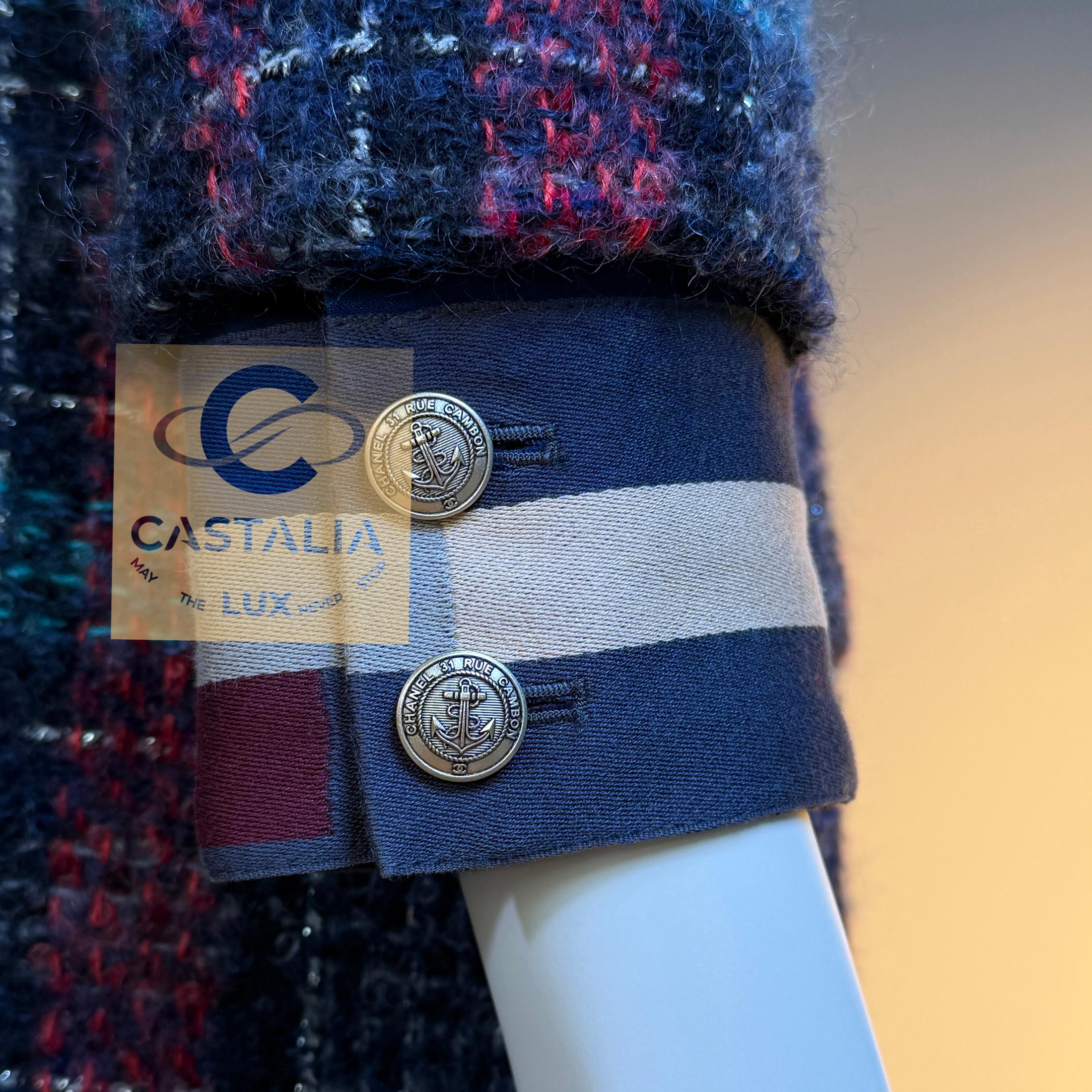 CHANEL París / Hamburgo Chaqueta de tweed de pasarela 38 FR en venta 5