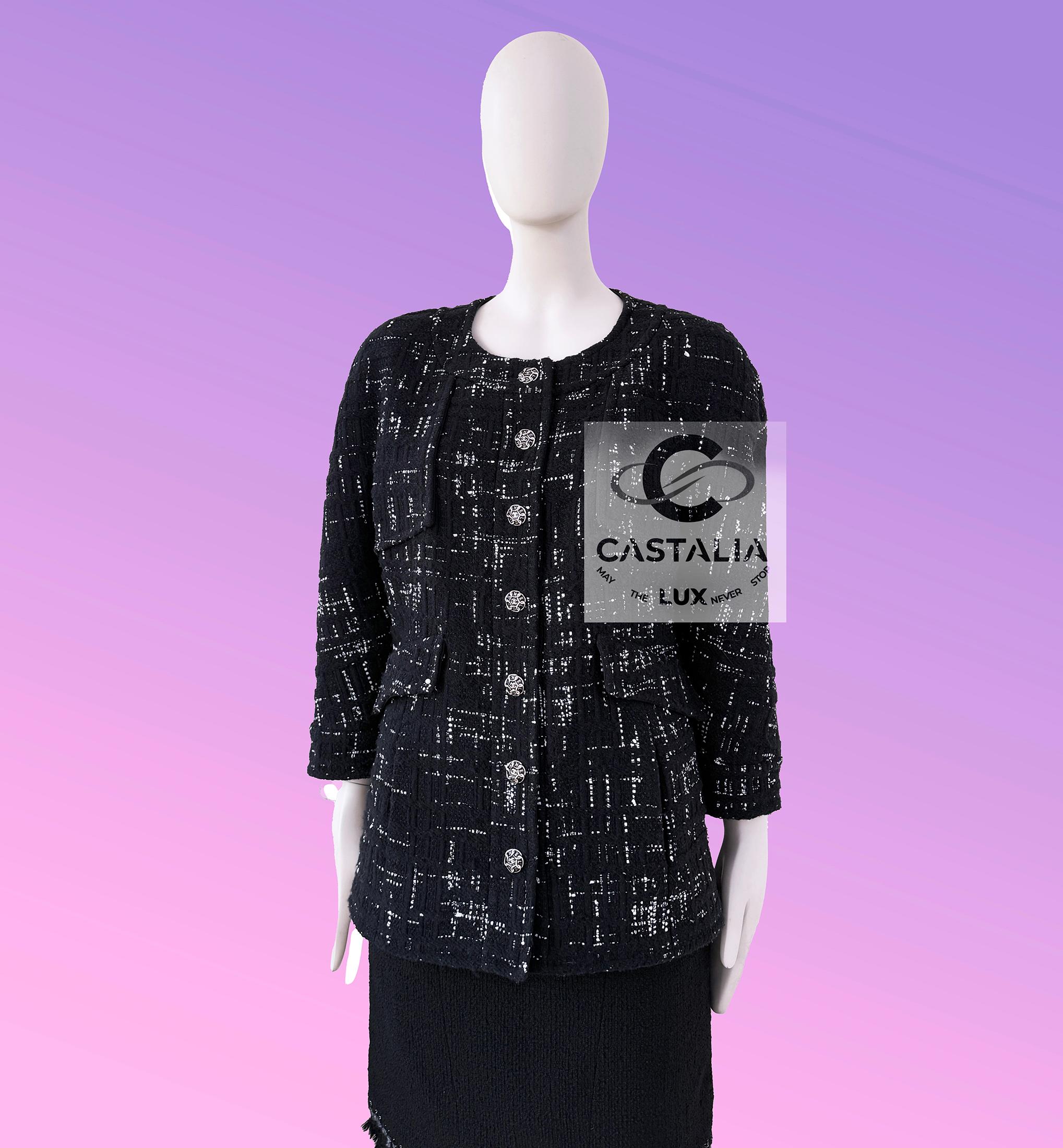 Chanel París / Hamburgo Chaqueta intemporal de tweed negro 46 FR Negro en venta