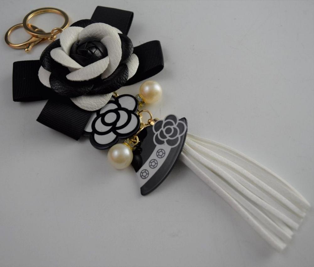 chanel vip gift bag