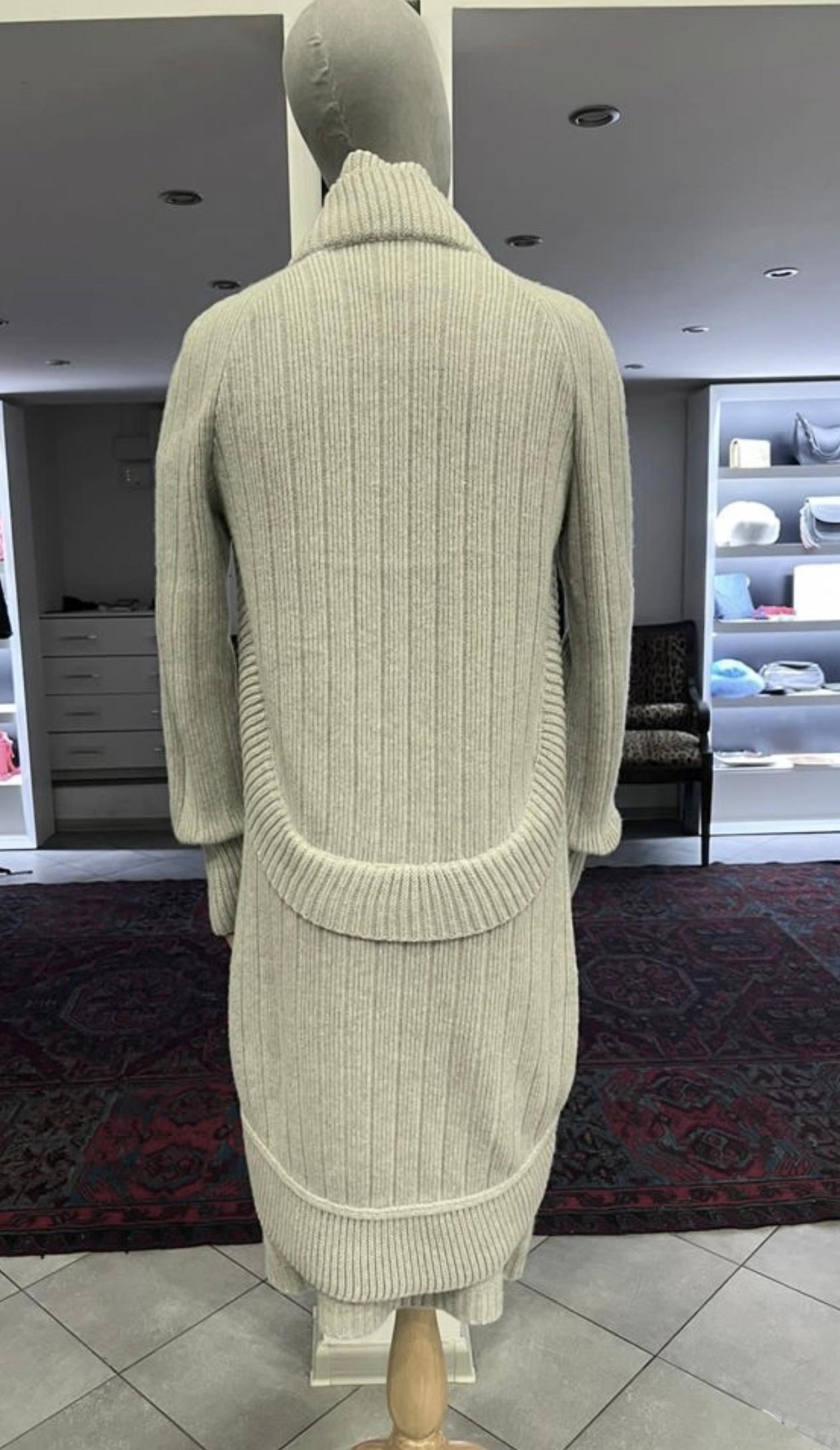 Chanel Paris / London Kaschmir-Strickjacke und Kleid-Set aus Kaschmir im Angebot 1