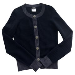 Chanel Paris / London CC Buttons Cashmere Jacket 38 FR