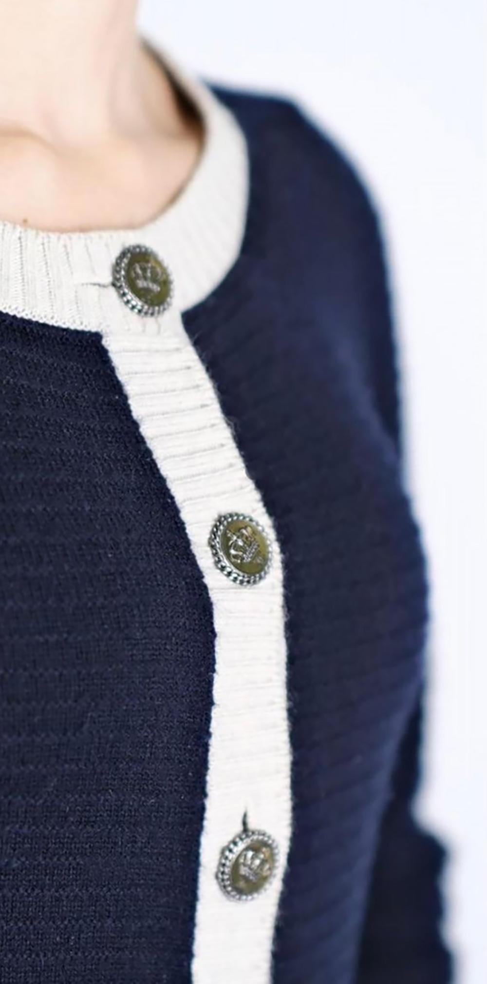 Chanel Paris / London CC Corona Buttons Cardigan In Excellent Condition For Sale In Dubai, AE