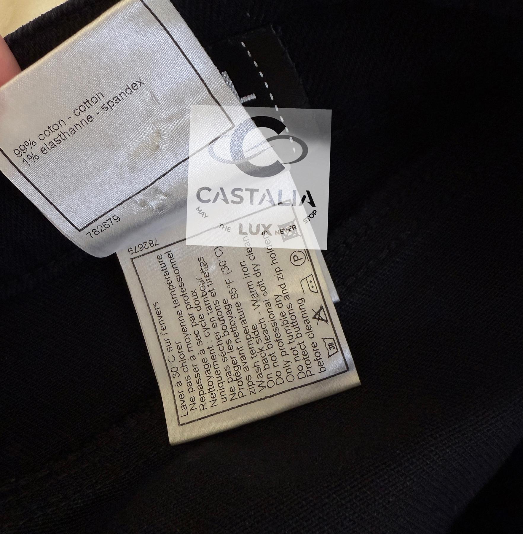 Chanel Paris / London CC Crown Buttons Black Jeans 36 FR For Sale 8