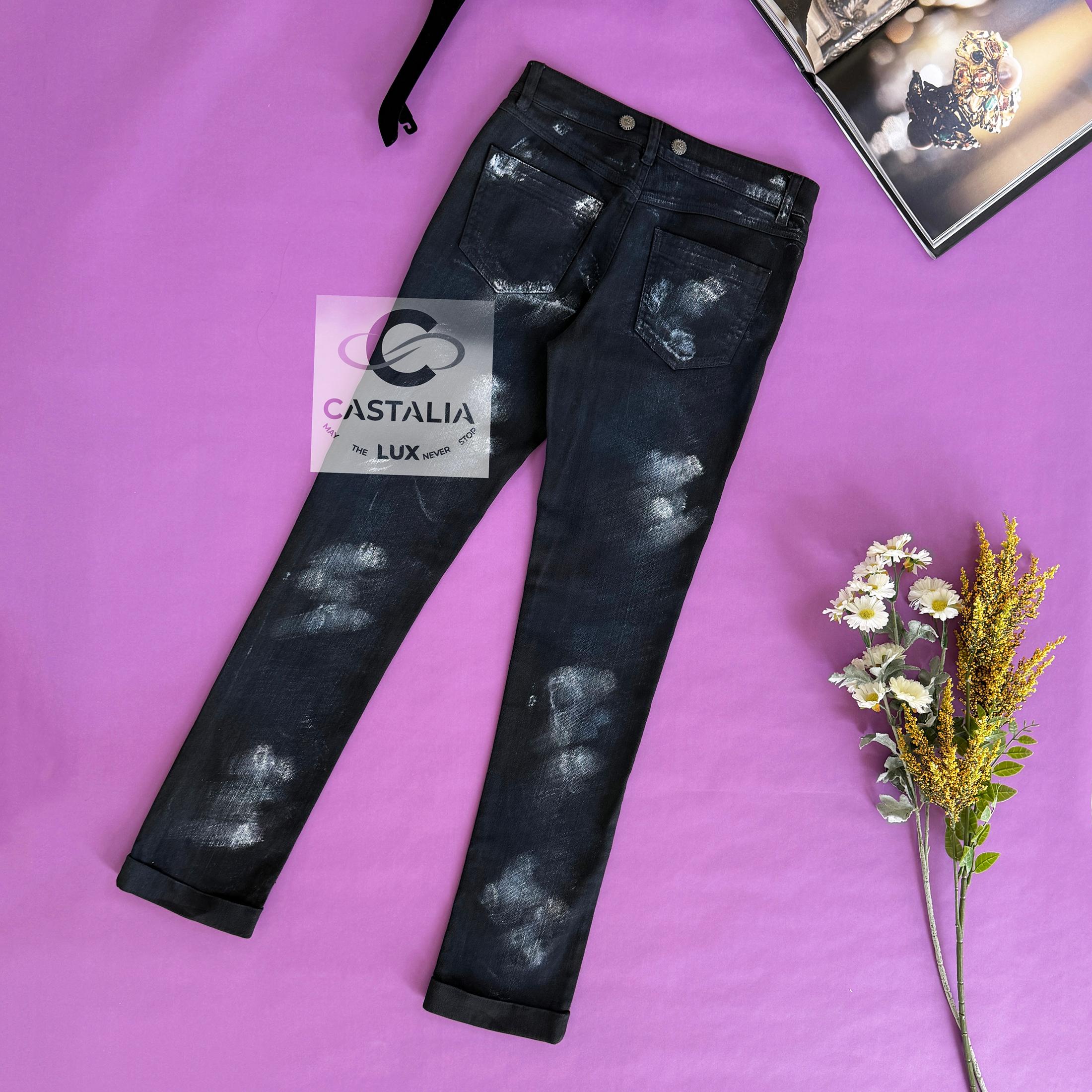 Chanel Paris / London CC Crown Buttons Black Jeans 36 FR For Sale 1