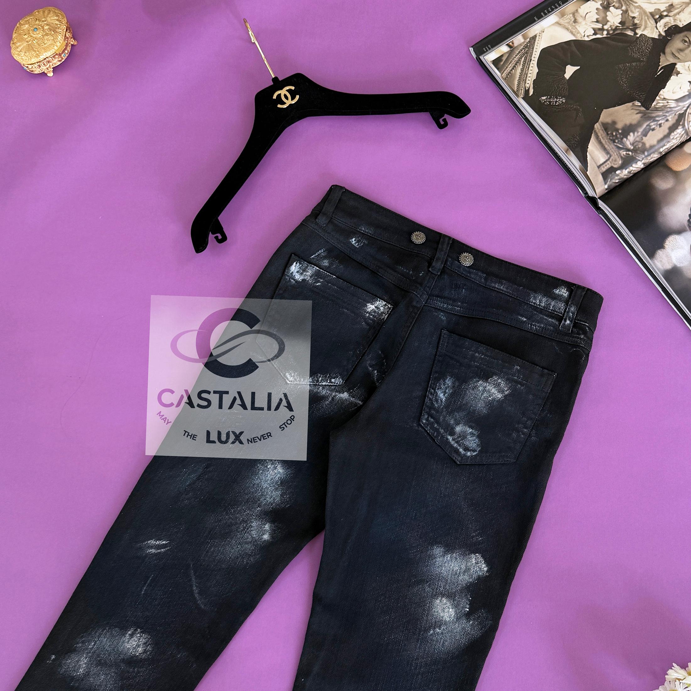 Chanel Paris / London CC Crown Buttons Black Jeans 36 FR For Sale 2