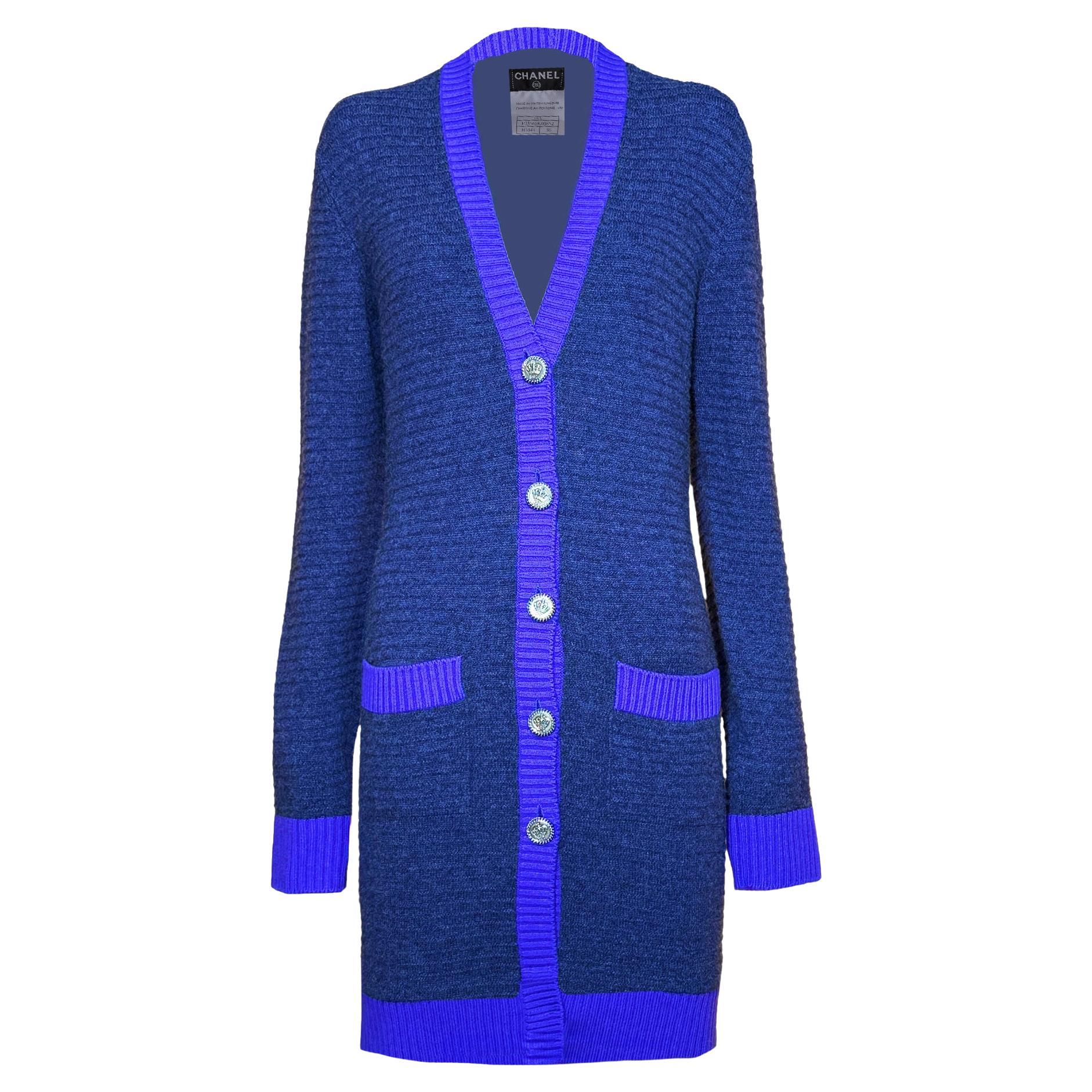 CHANEL Paris / London CC Crown Buttons Cashmere Cardigan 36 FR