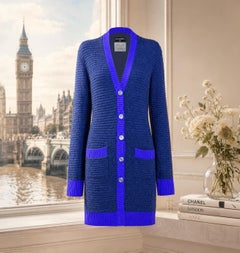 CHANEL Paris / London CC Crown Buttons Cashmere Cardigan 36 FR