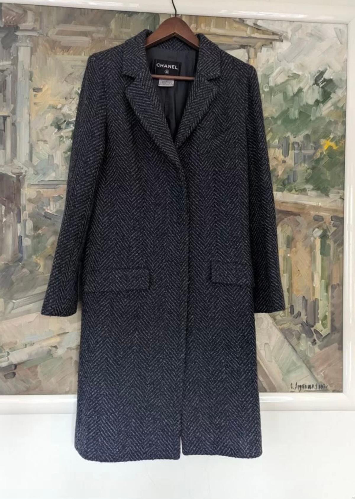 Chanel  Paris / London Collection Maxi Tweed Coat In Excellent Condition For Sale In Dubai, AE