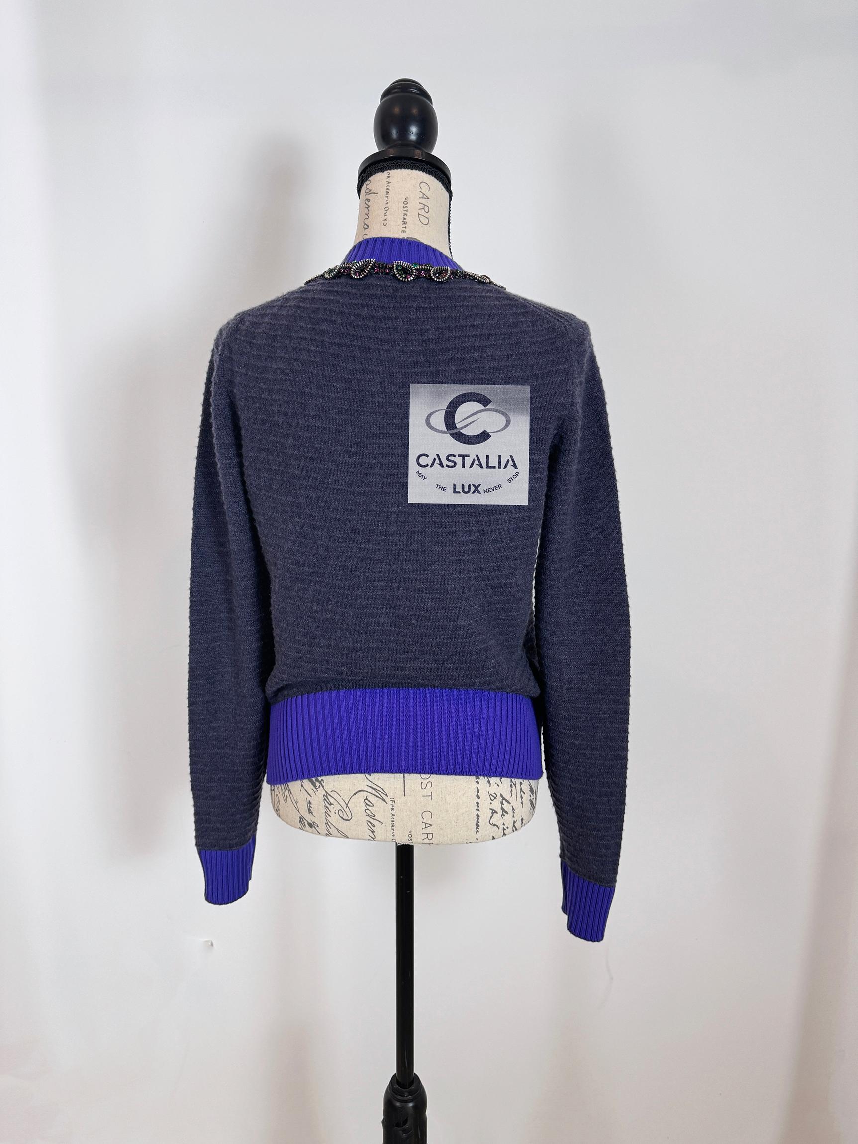 Chanel Paris / London Cardigan Jewell 40 FR 8