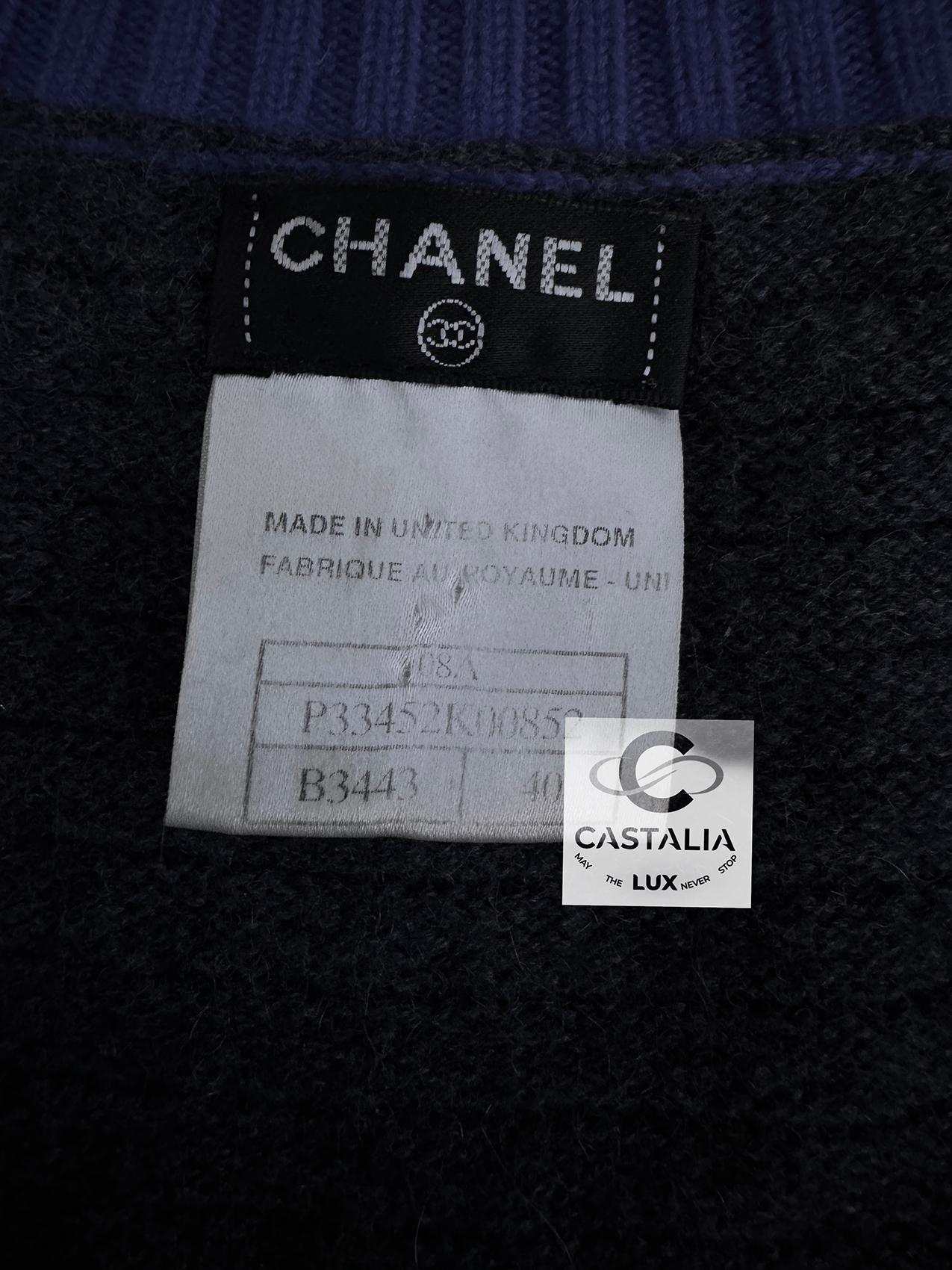 Chanel Paris / London Cardigan Jewell 40 FR 10