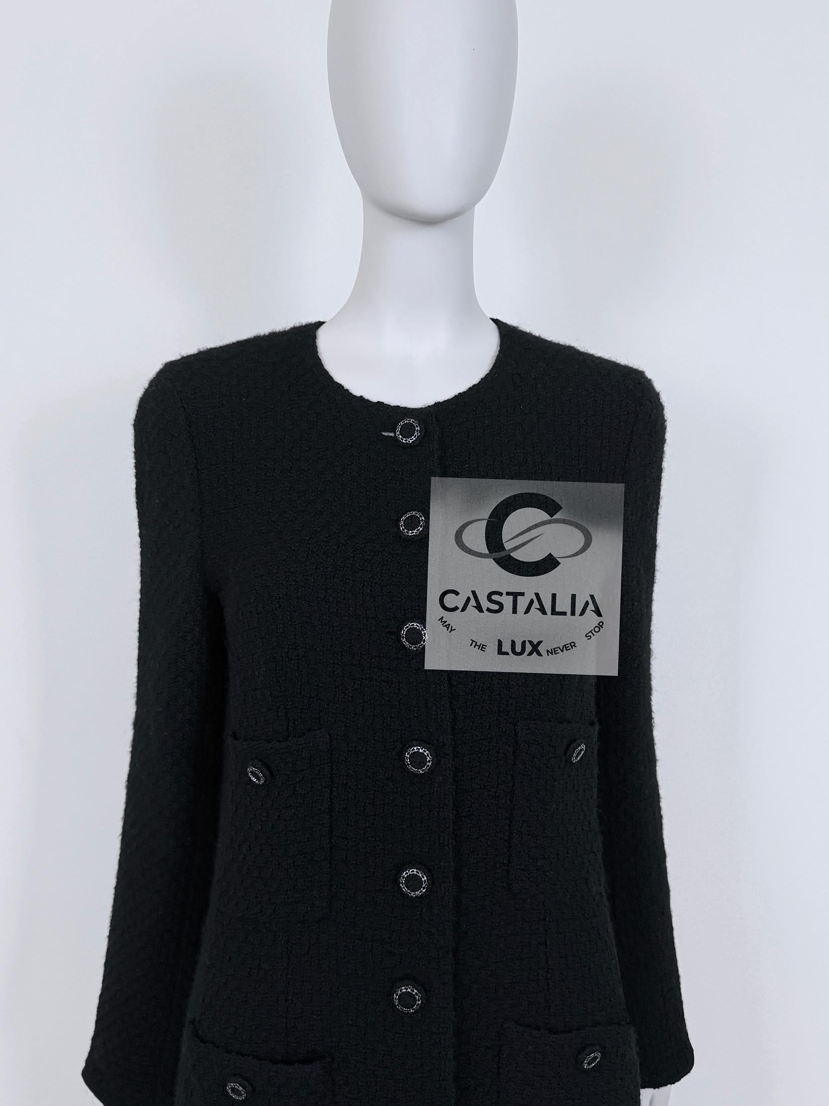 Noir Chanel Paris / London Veste en tweed noir Timeless 40 FR