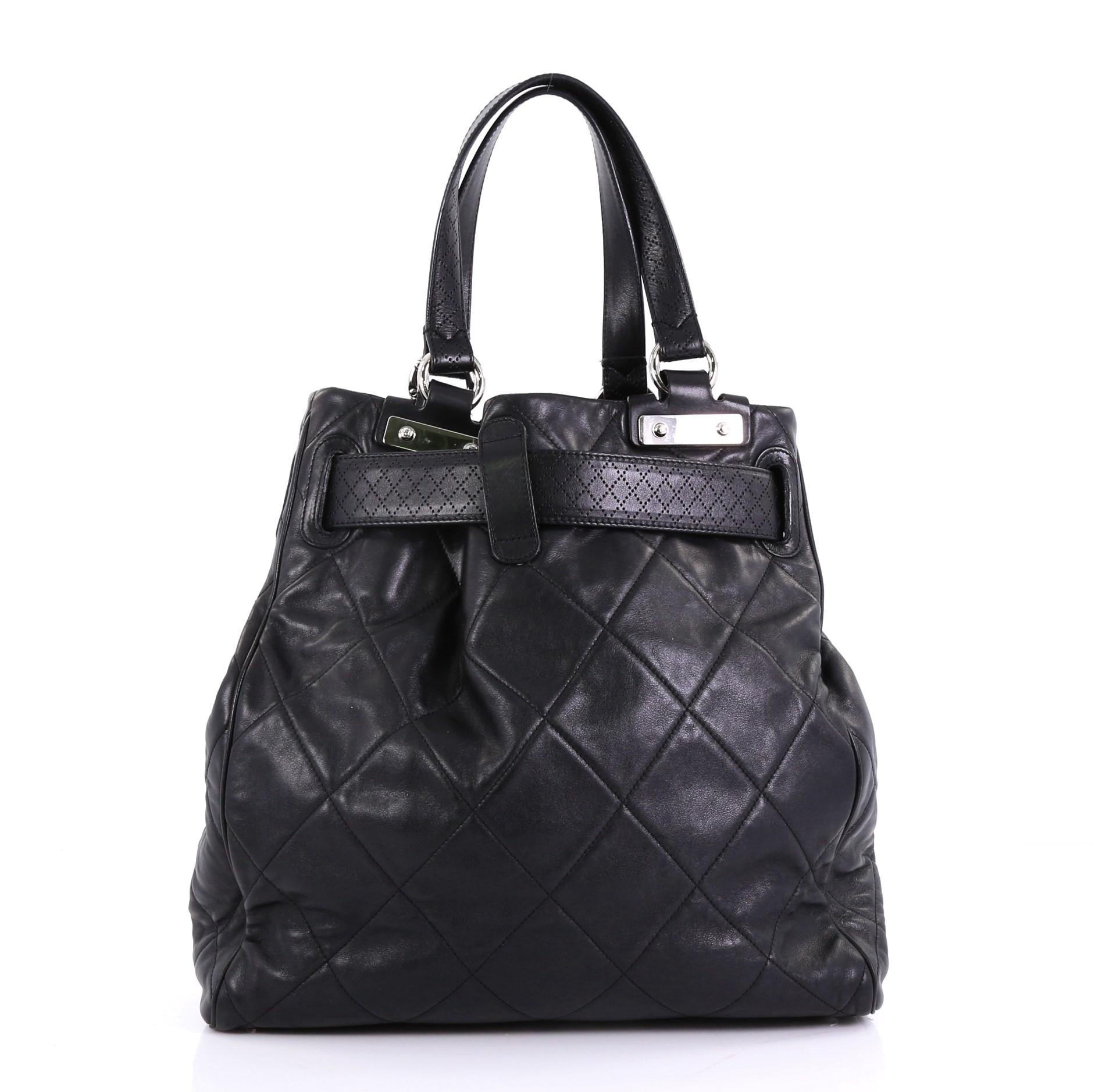 Chanel Paris-Londres Door Latch Tote Quilted Leather Large In Good Condition In NY, NY