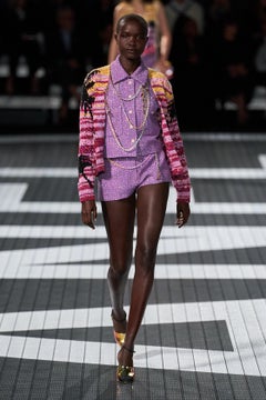 CHANEL Paris / Los-Angeles 2024 Cruise Sequinned Cardi Jacket 38 FR