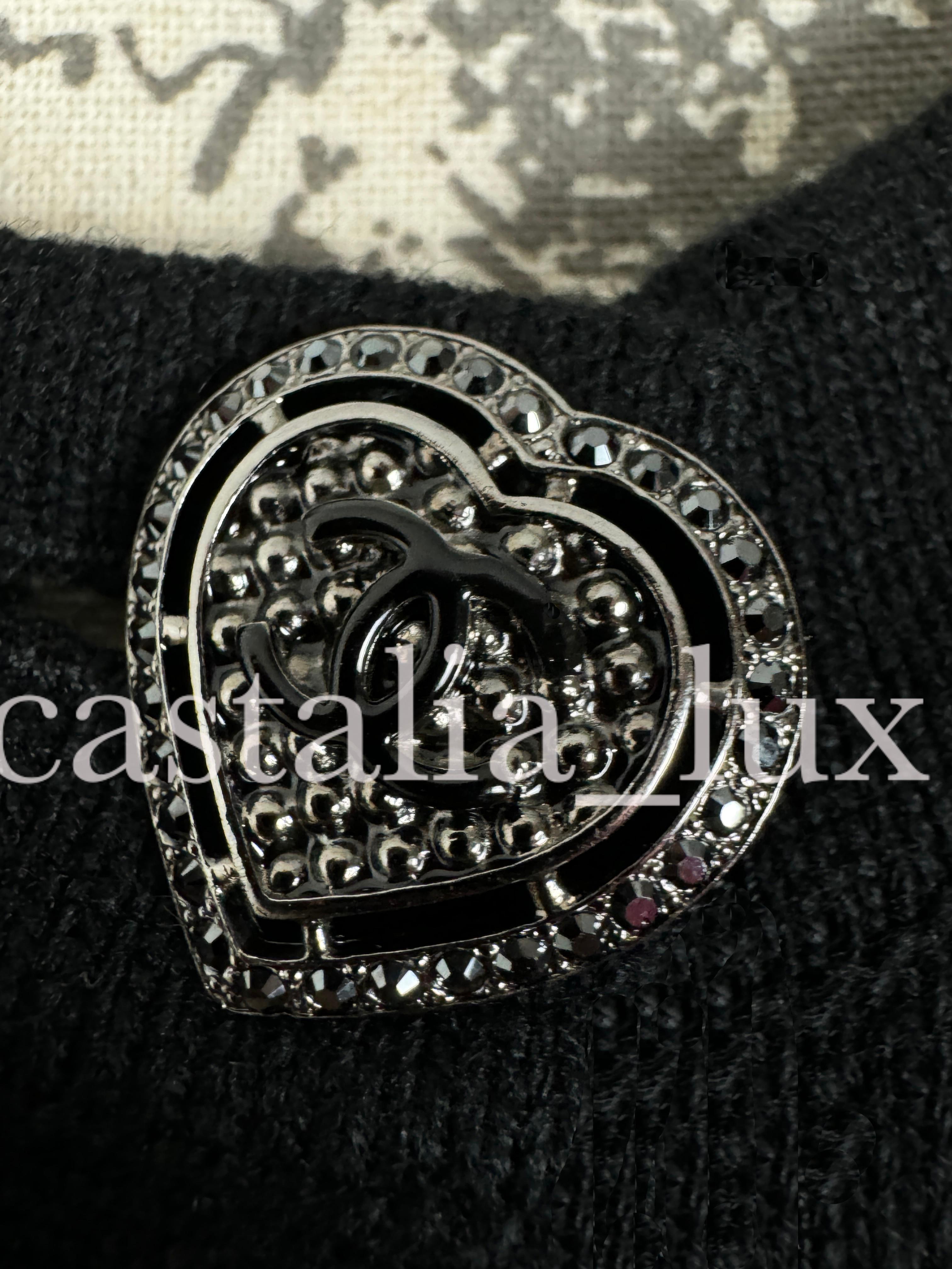 Chanel Paris / Miami CC Herz-Knopfleisten-Kaschmir-Kardimantel 3