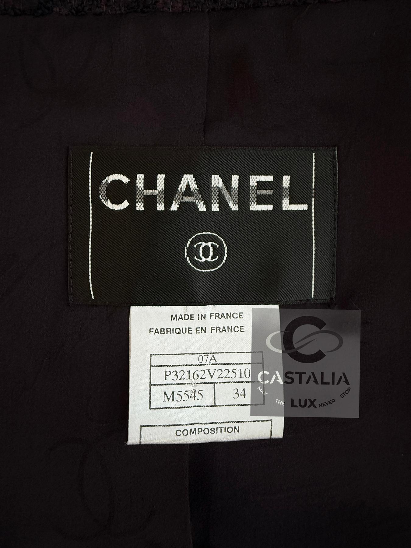Veste Chanel Paris / Monaco CC boutons en tweed bouclé 34 FR en vente 7