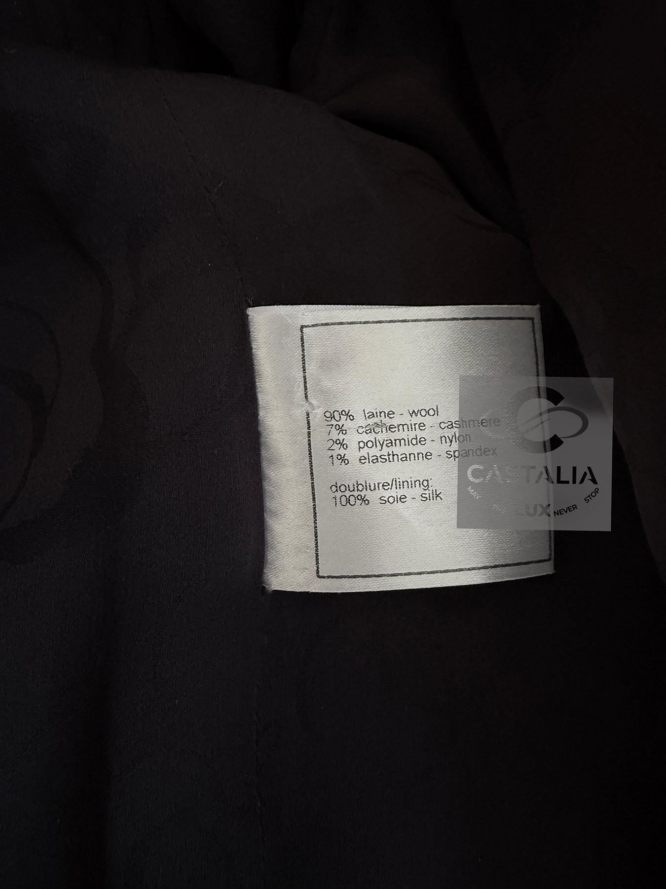 Chanel Paris / Monaco CC Buttons Boucle Tweed Jacket 34 FR For Sale 8